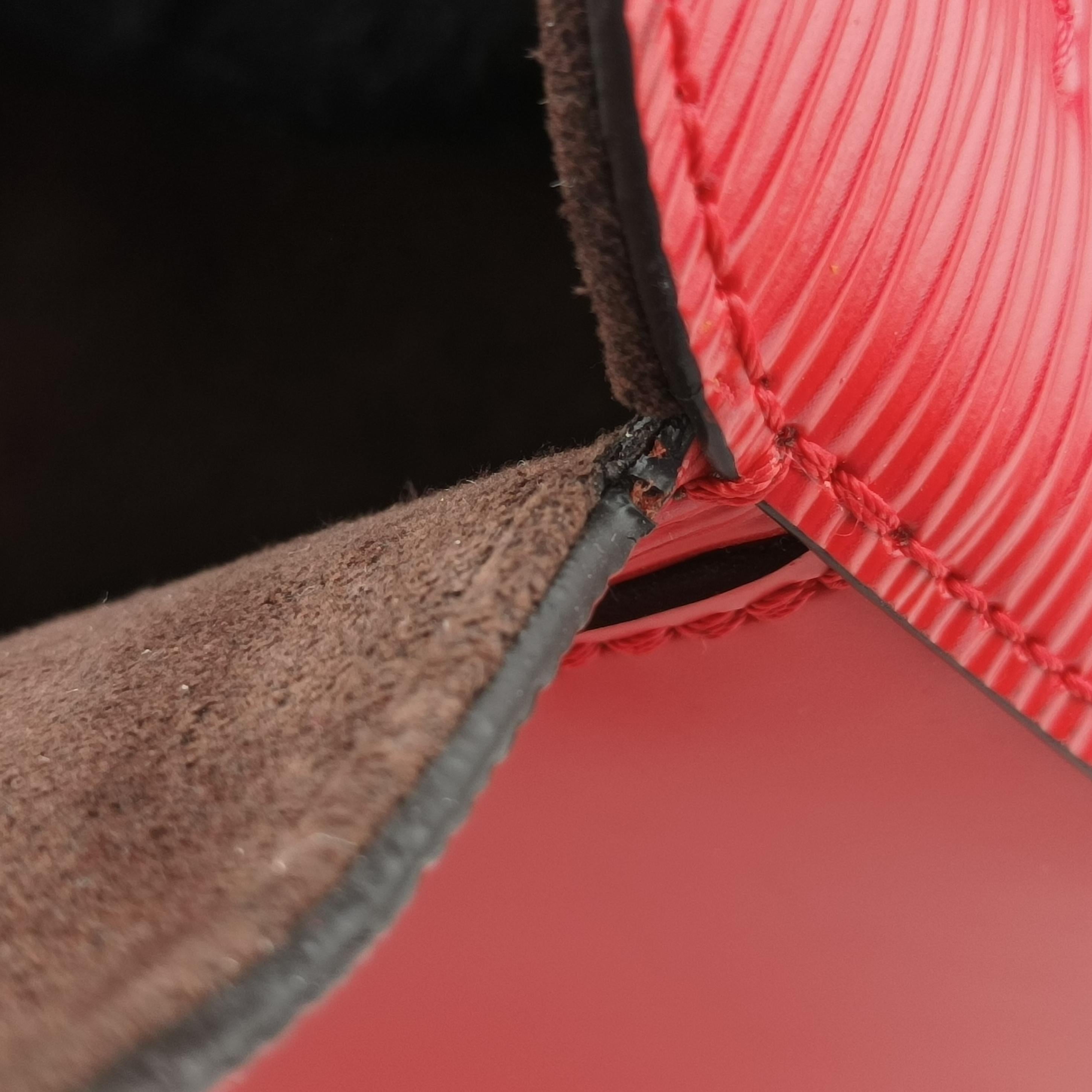 LUNA Rouge Epi M42675 SN2116ルナ ルージュ エピ M42675 SN2116