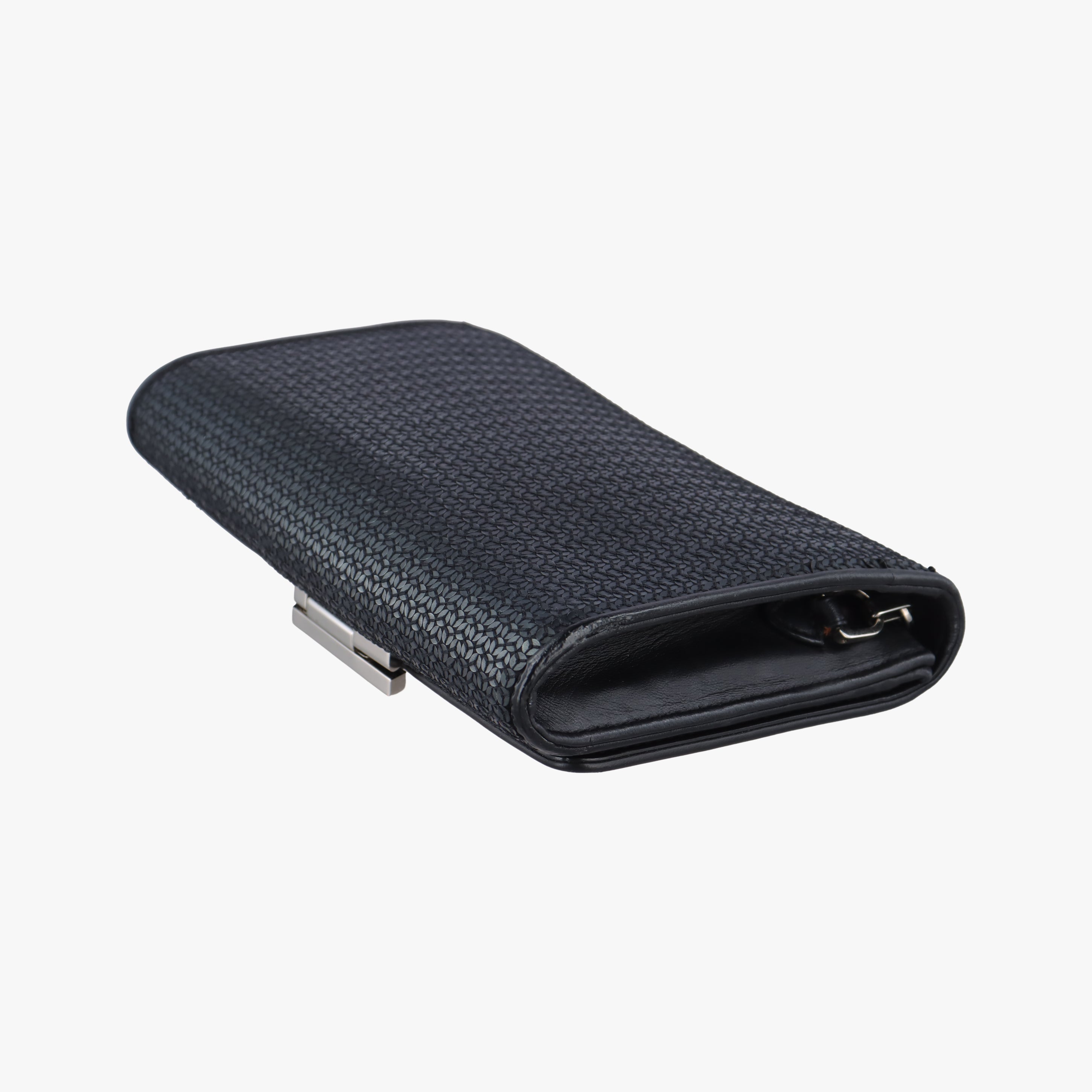 LV logo flap Noir sequins PL2186LVロゴフラップ ノワール スパンコール PL2186