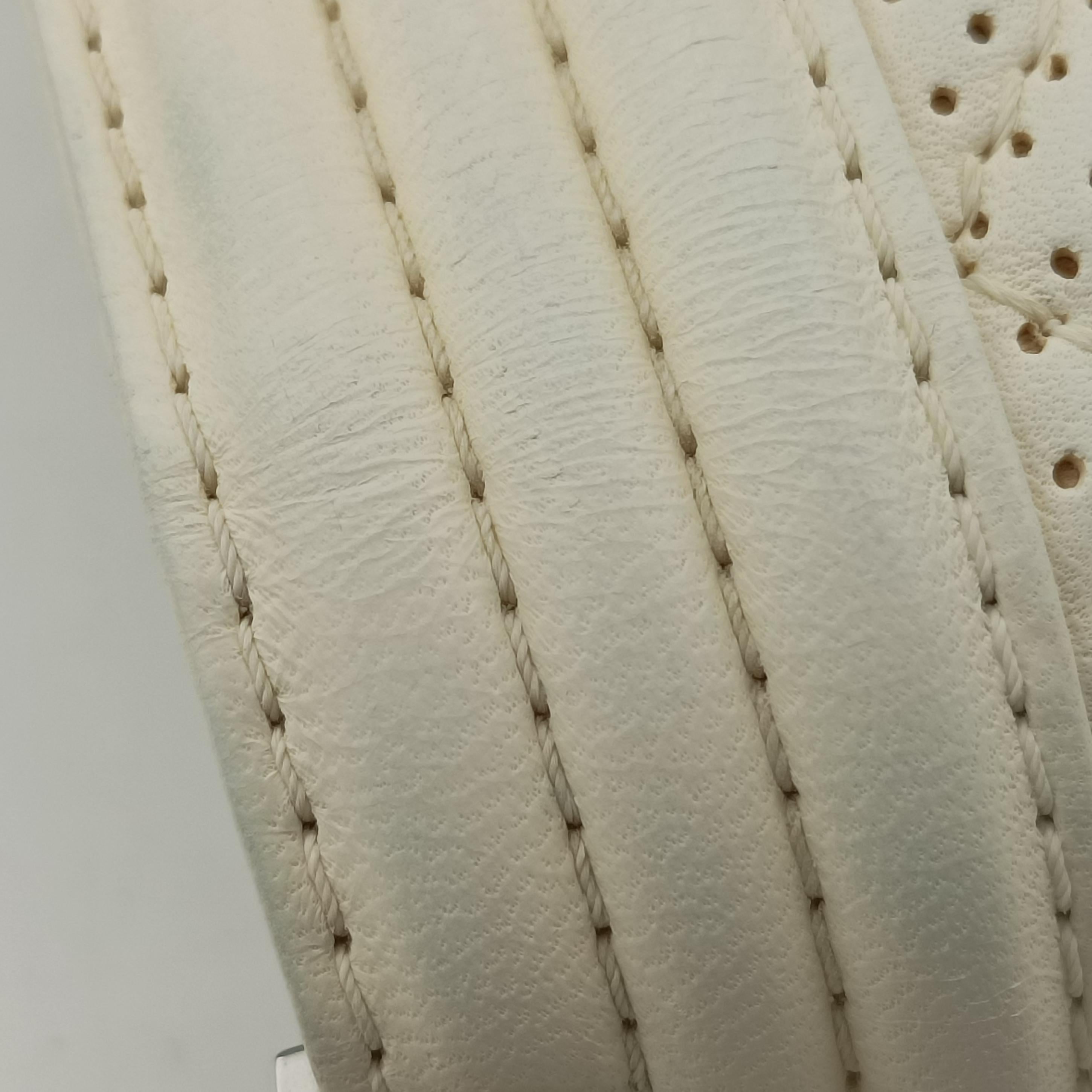 BOY CHANEL White Leather A67086 19277583ボーイシャネル ホワイト レザー A67086 19277583