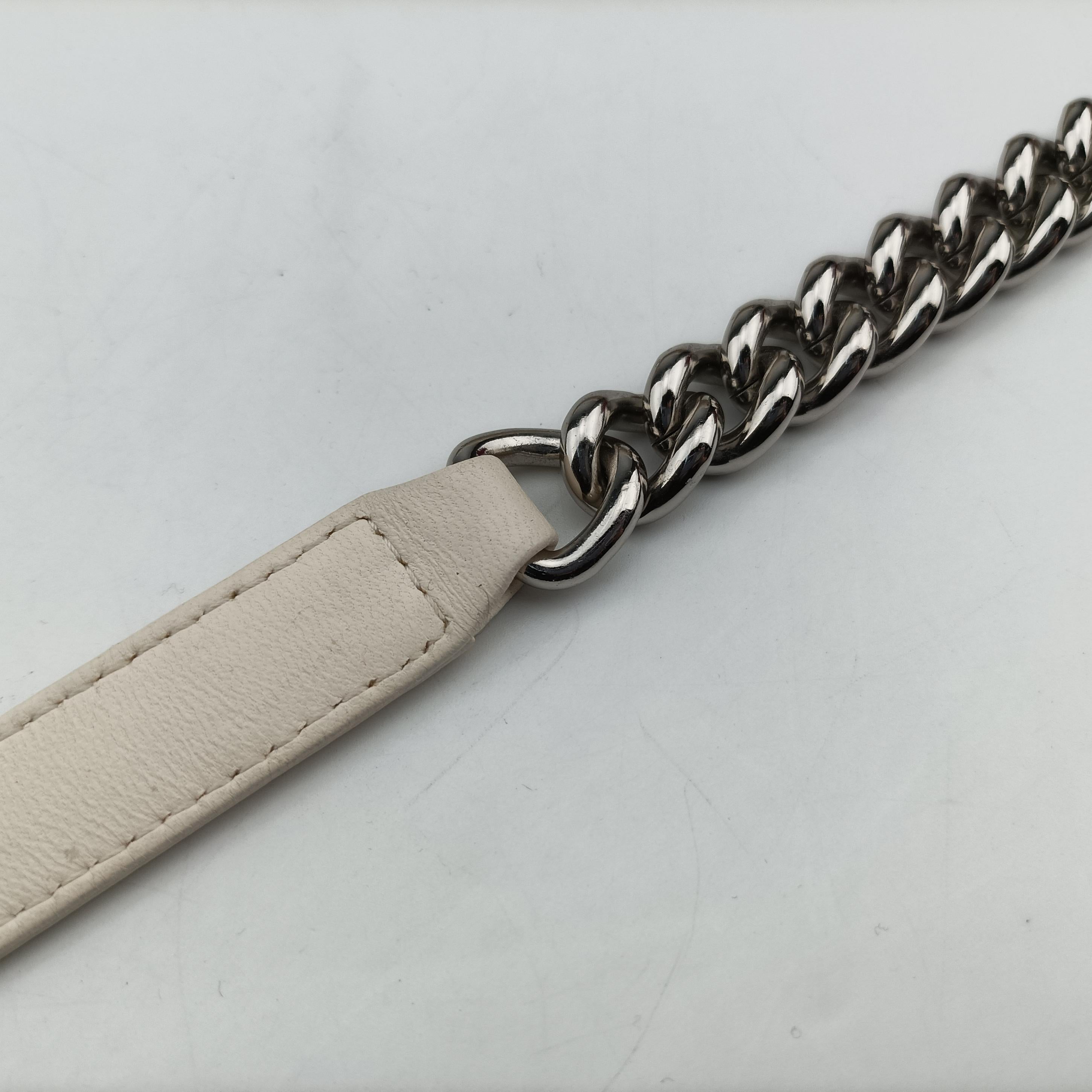 BOY CHANEL White Leather A67086 19277583ボーイシャネル ホワイト レザー A67086 19277583