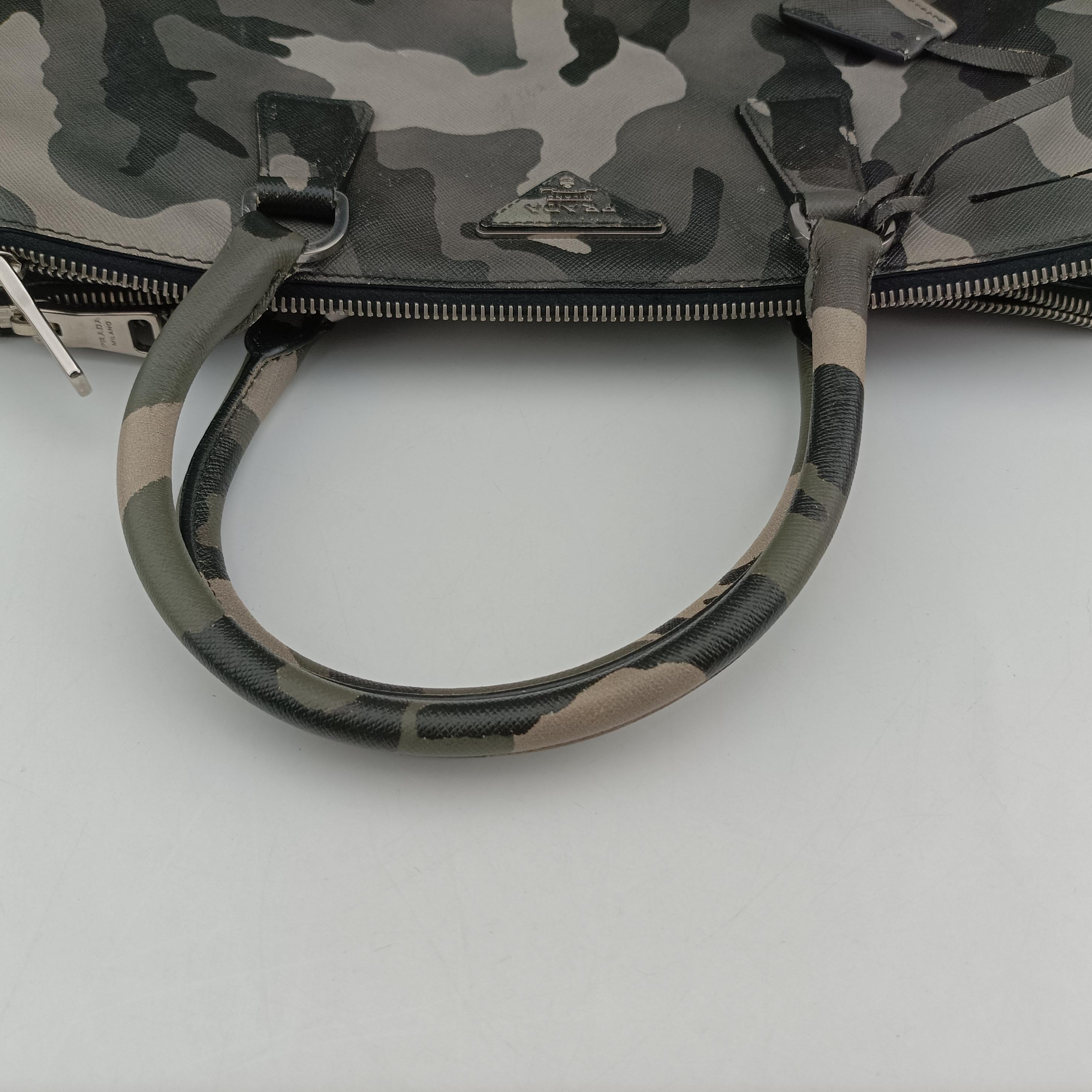 Galleria camouflage SAFFIANO Leather B1786P 14/Fガレリア カモフラージュ サフィアーノレザー B1786P 14/F