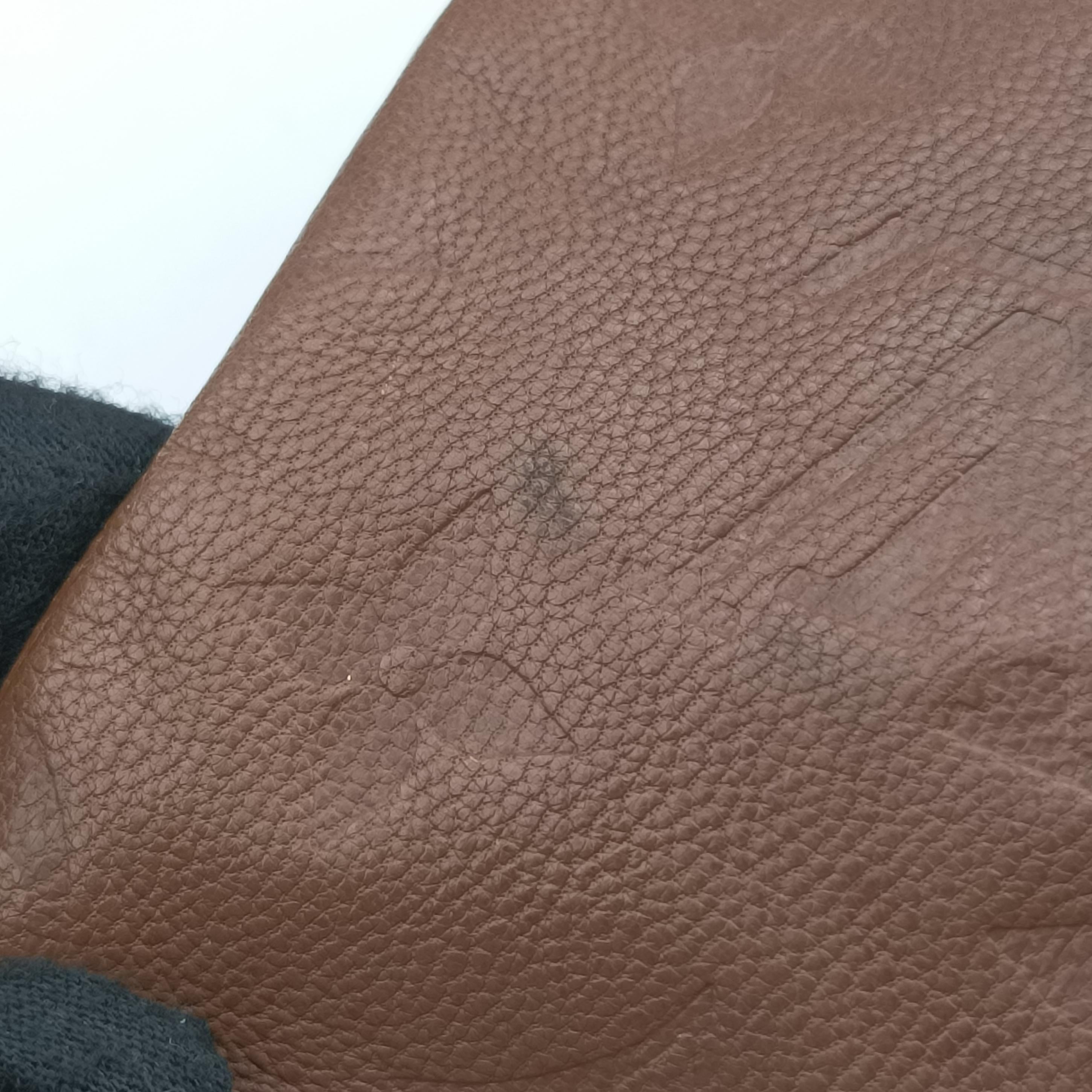 Underground Flat MessengerBrown × PinkLeatherM40369FL0180アンダーグラウンド フラット メッセンジャーブラウン × ピンクレザーM40369FL0180