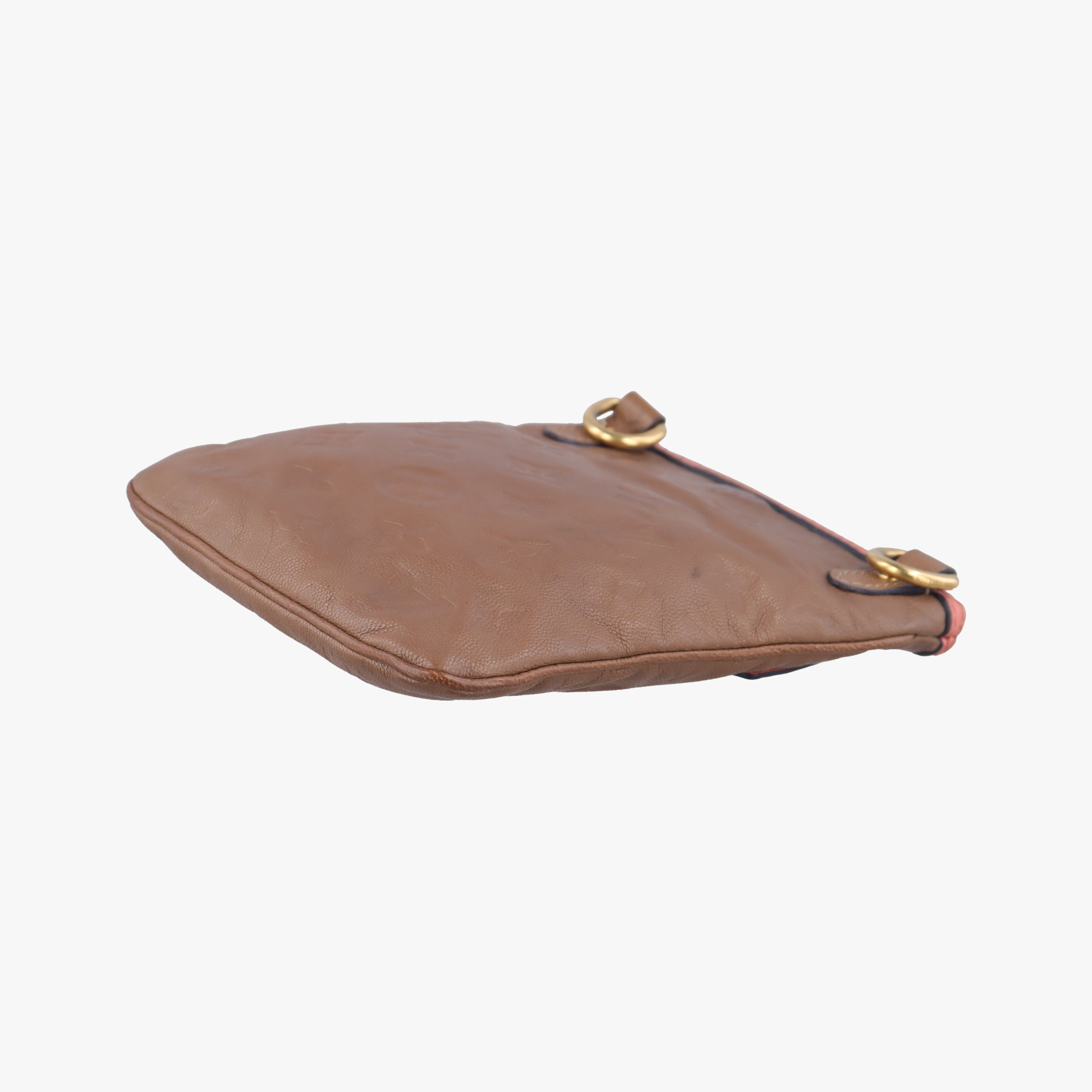 Underground Flat MessengerBrown × PinkLeatherM40369FL0180アンダーグラウンド フラット メッセンジャーブラウン × ピンクレザーM40369FL0180