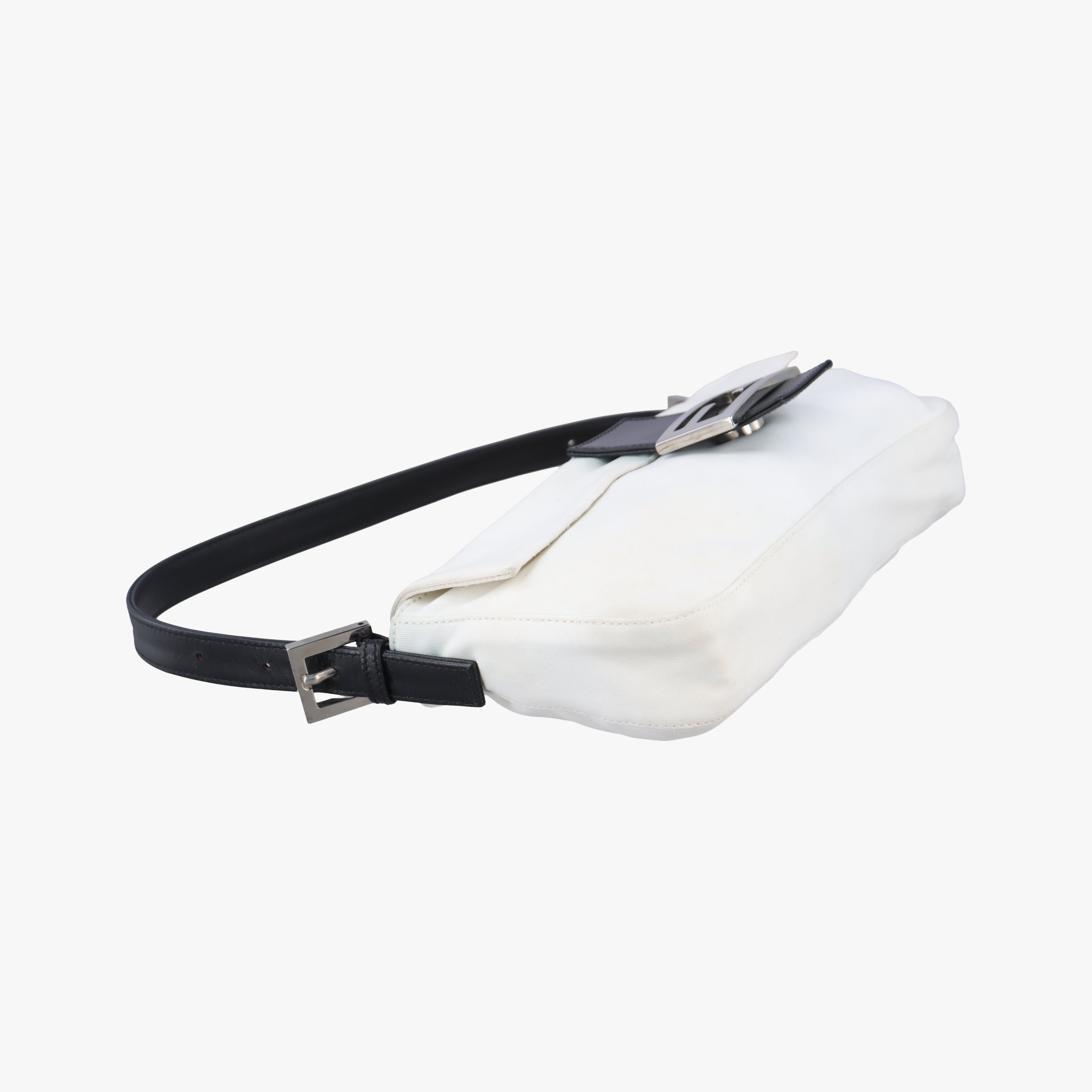 Baguette White silk 26424 Lot number unknownマンマバケット ホワイト シルク 26424 製番不明