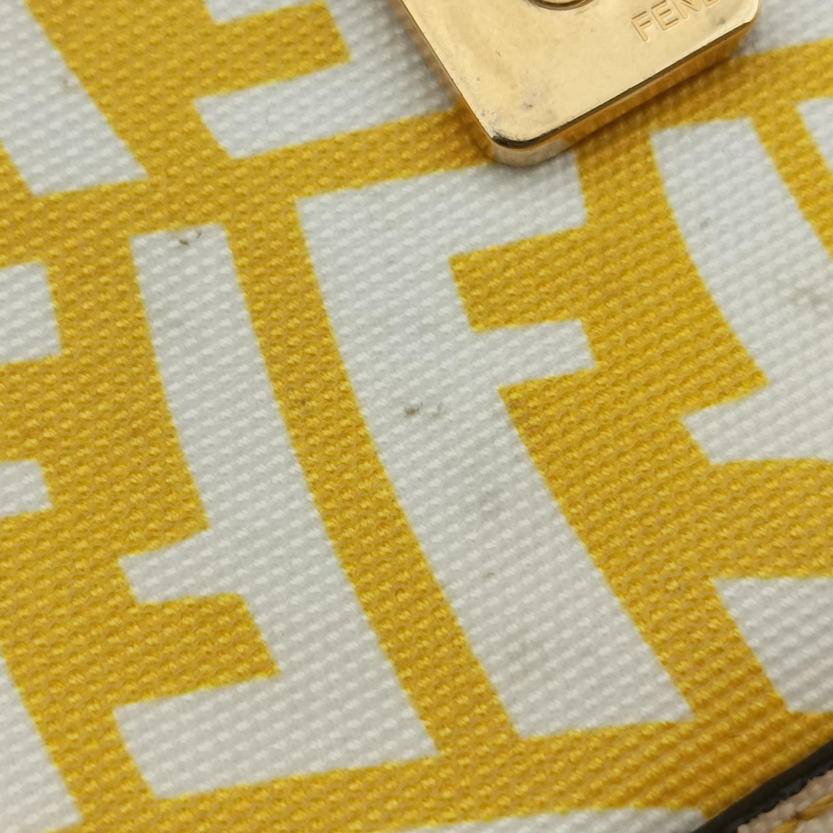 BAGUETTE Yellow×White PVC coated canvas 8BR792 8BR792-AFL1-218-0189バケット イエロー×ホワイト PVCコーティングキャンバス 8BR792 8BR792-AFL1-218-0189