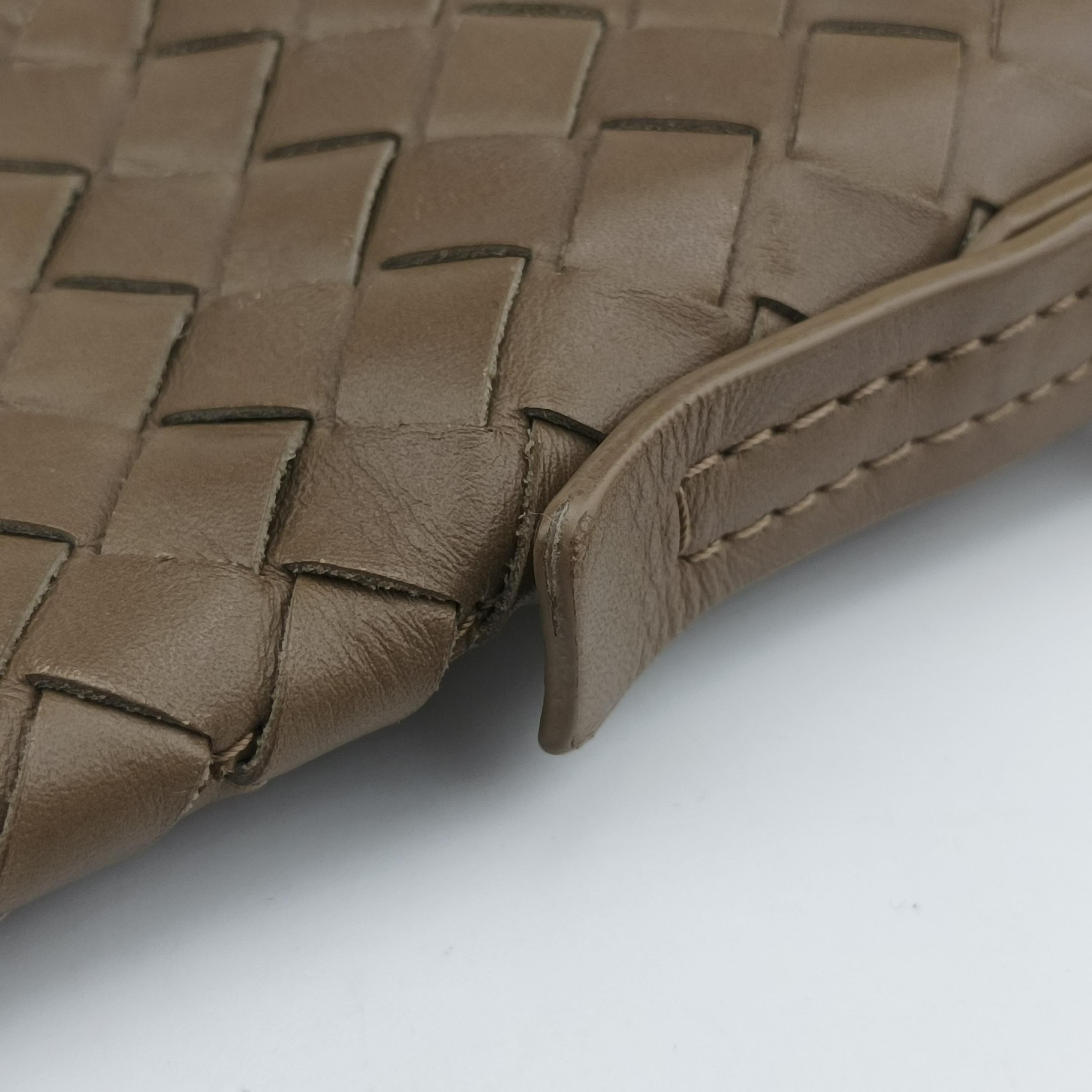 Intrecciato khaki lambskin B01901294Iイントレチャート カーキ ラムスキン B01901294I