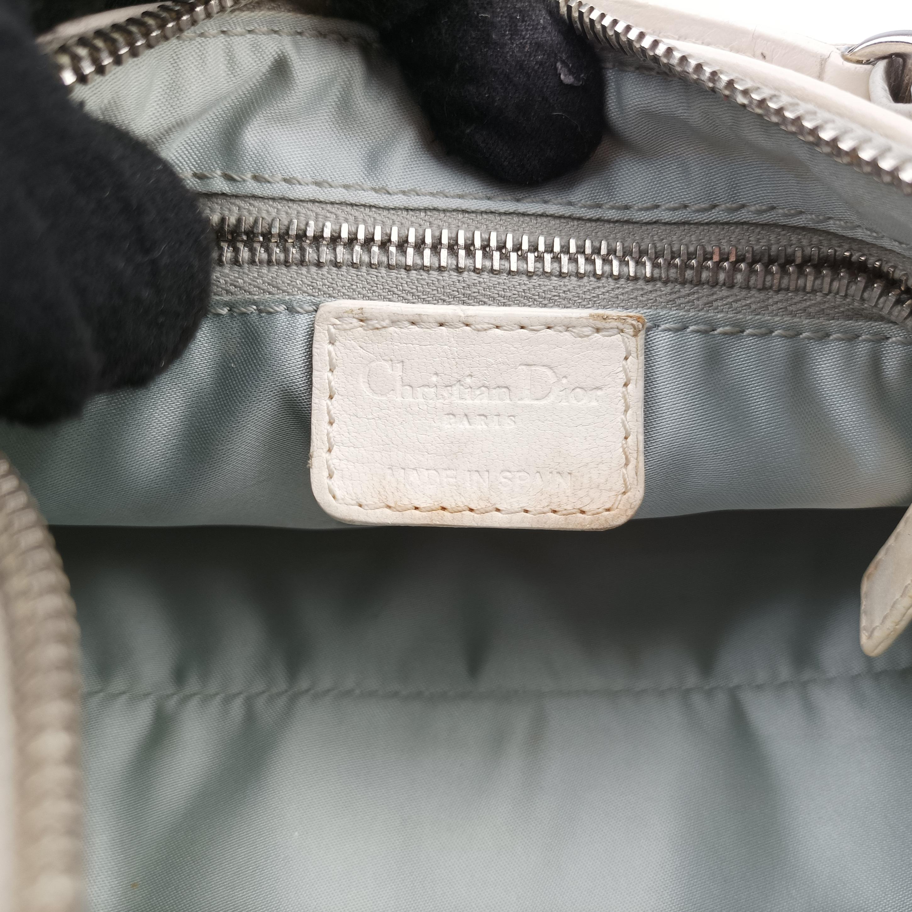 Trotter Romantique Charm Heart White Leather CM0027トロッター ロマンチック チャームハート ホワイト レザー CM0027