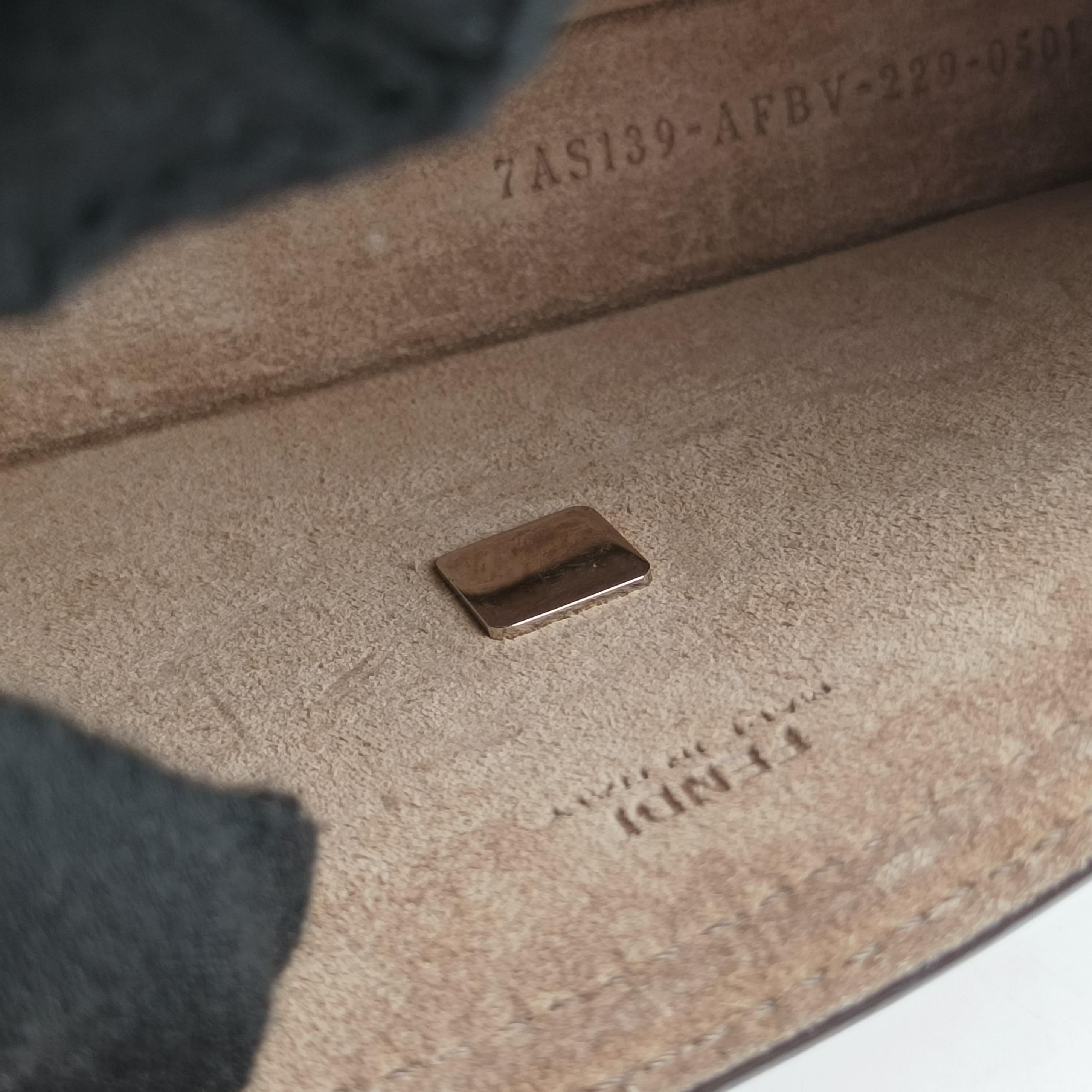 Zucca Soft Trunk Phone Pouch Brown Canvas 7AS139 7AS139-AFBV-229-0501ズッカ ソフトトランク スマホポーチ ブラウン キャンバス 7AS139 7AS139-AFBV-229-0501