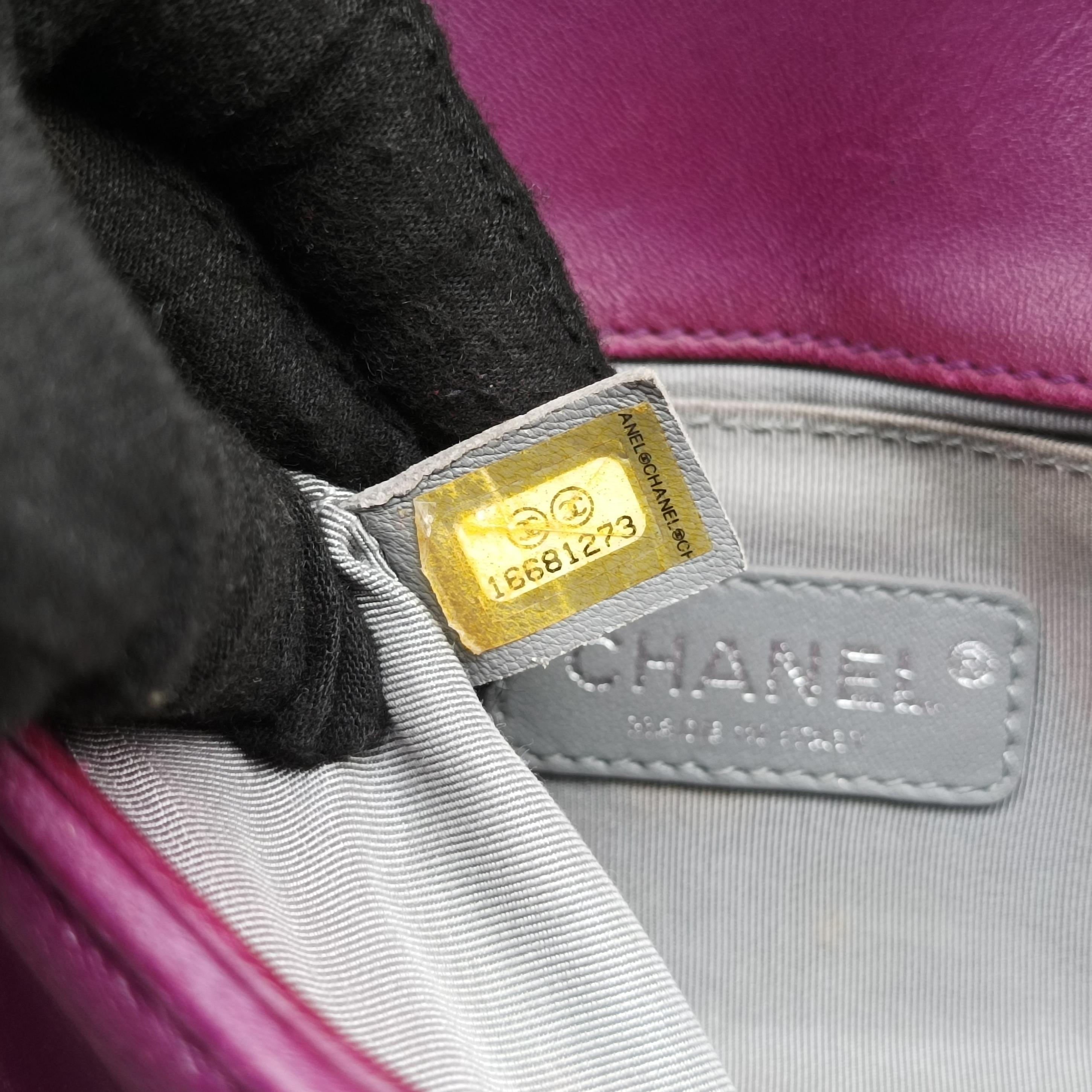 BOY CHANEL Rose×Red Galuchat Stingray ×lambskin A67137 16681273ボーイシャネル ローズ レッド×レッド ガルーシャ スティングレイ×ラムスキン A67137 16681273