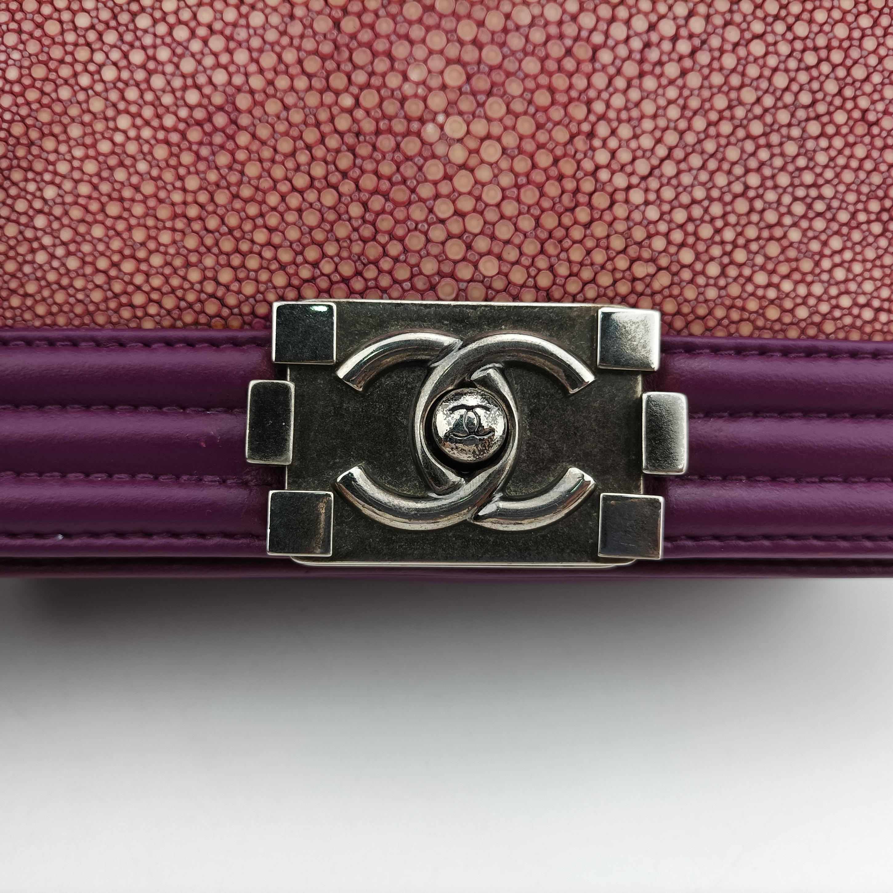 BOY CHANEL Rose×Red Galuchat Stingray ×lambskin A67137 16681273ボーイシャネル ローズ レッド×レッド ガルーシャ スティングレイ×ラムスキン A67137 16681273