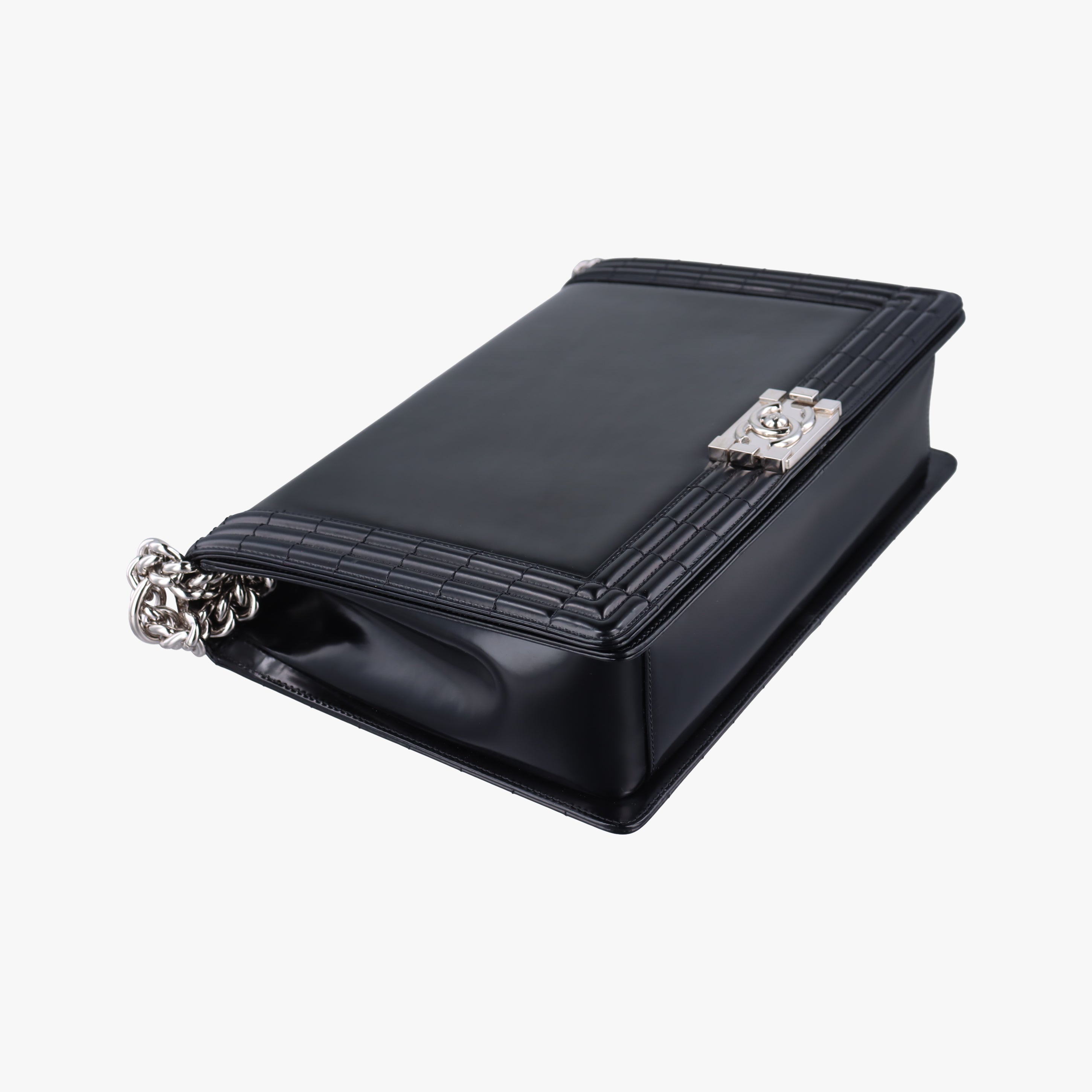 BOY CHANEL Black Enamel A67021 17001419ボーイシャネル ブラック エナメル A67021 17001419