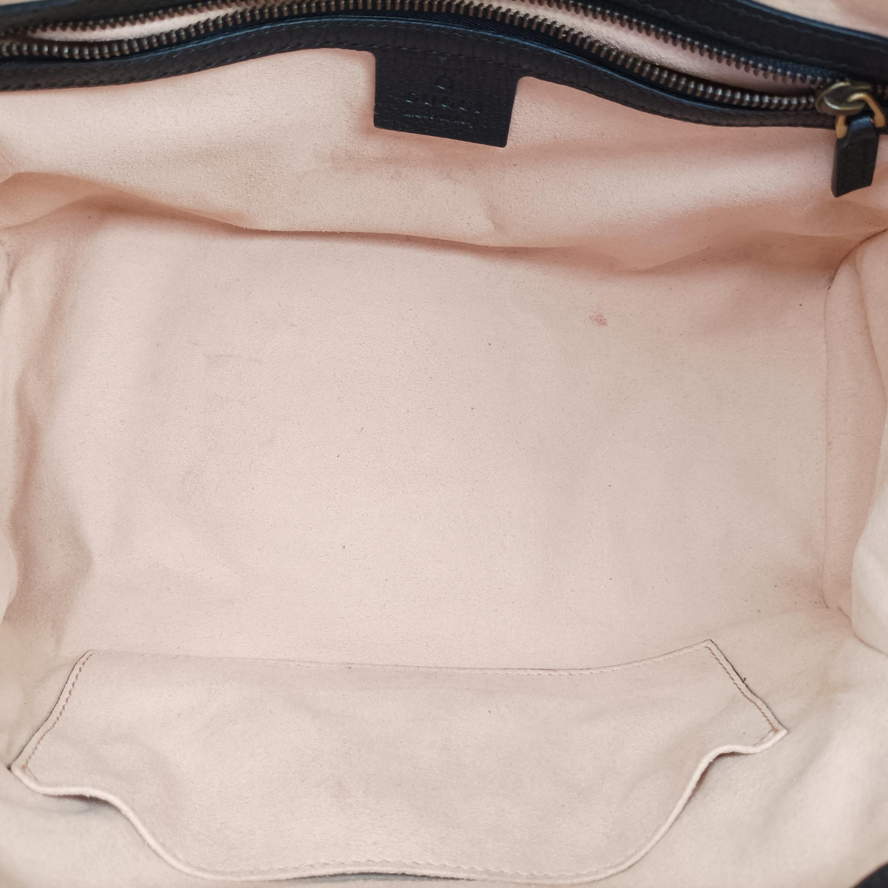 Crystal Butterfly Linea Totem Black x Green x Red Leather 505342 H023684731クリスタルバタフライリネアトーテム ブラック×グリーン×レッド レザー 505342 H023684731