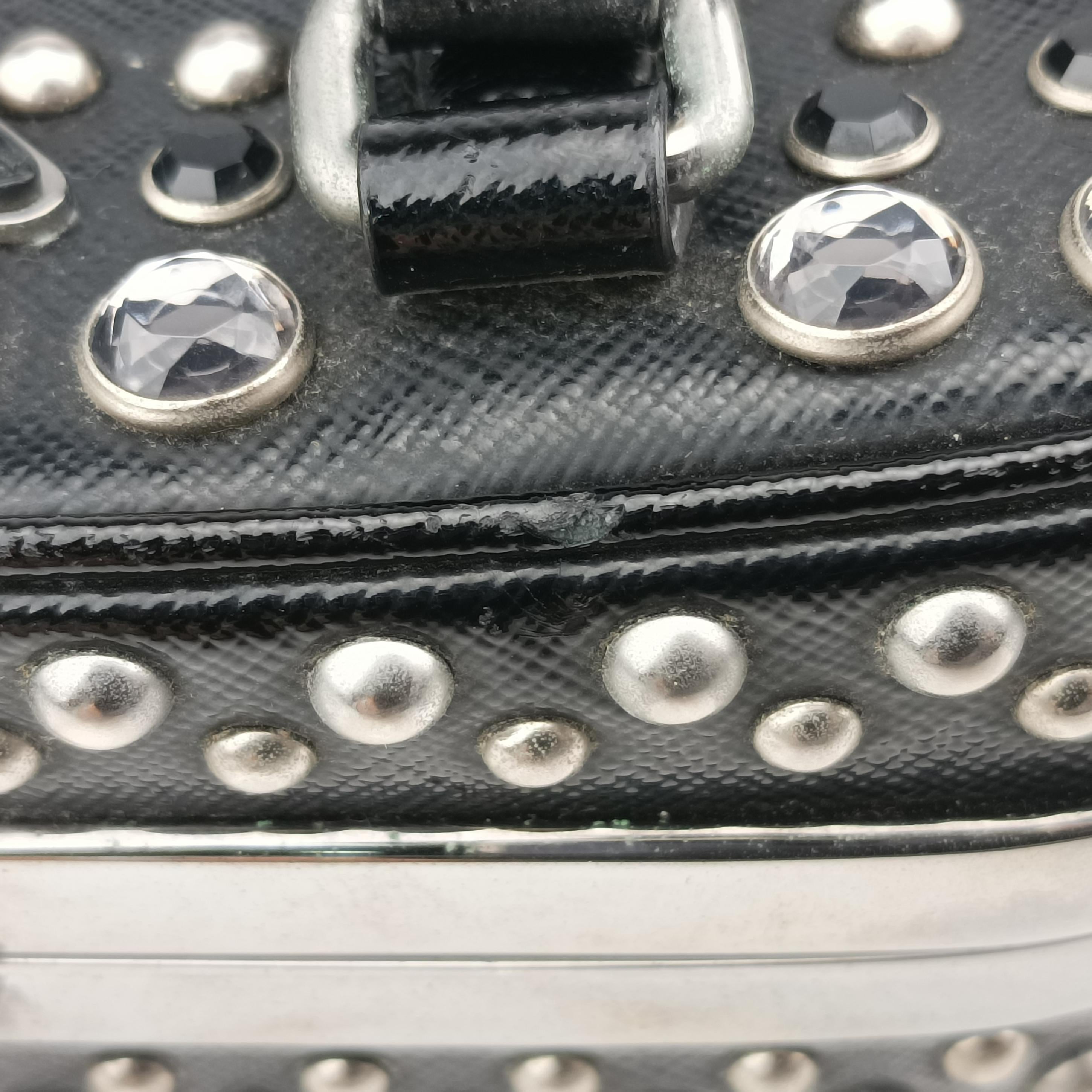Studs Pyramid Frame Satchel Black Patent 180 8スタッズピラミッドフレームサッチェル ブラック パテント 180 8