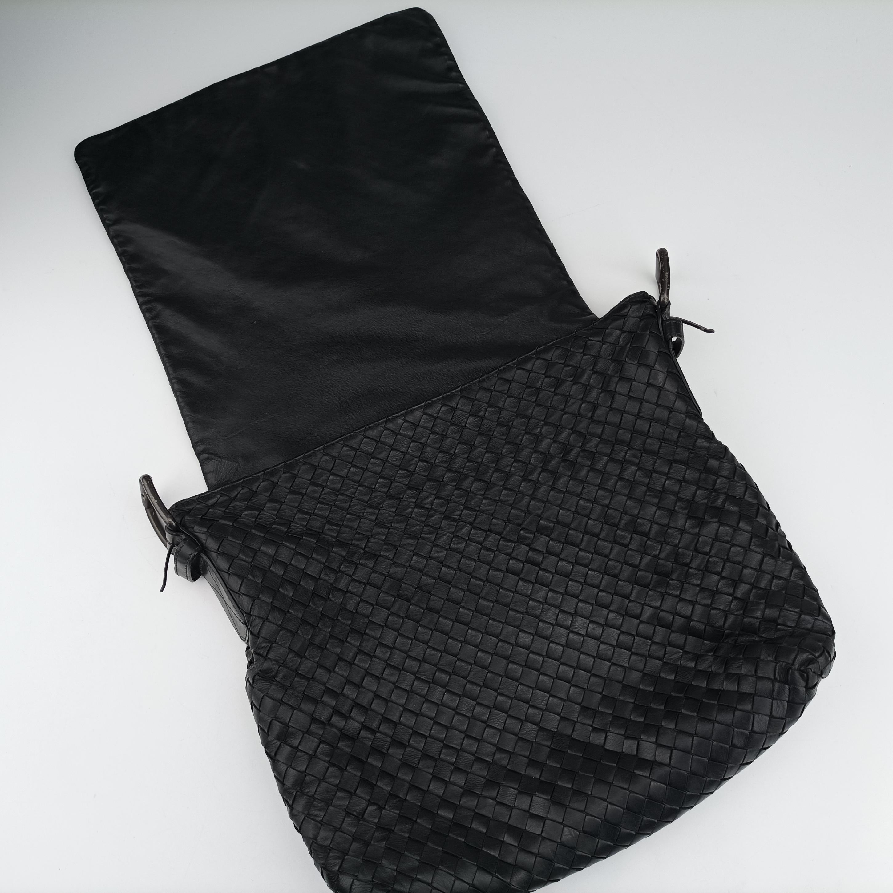 Intrecciato Black lambskin B02437012Eイントレチャート ブラック ラムスキン B02437012E