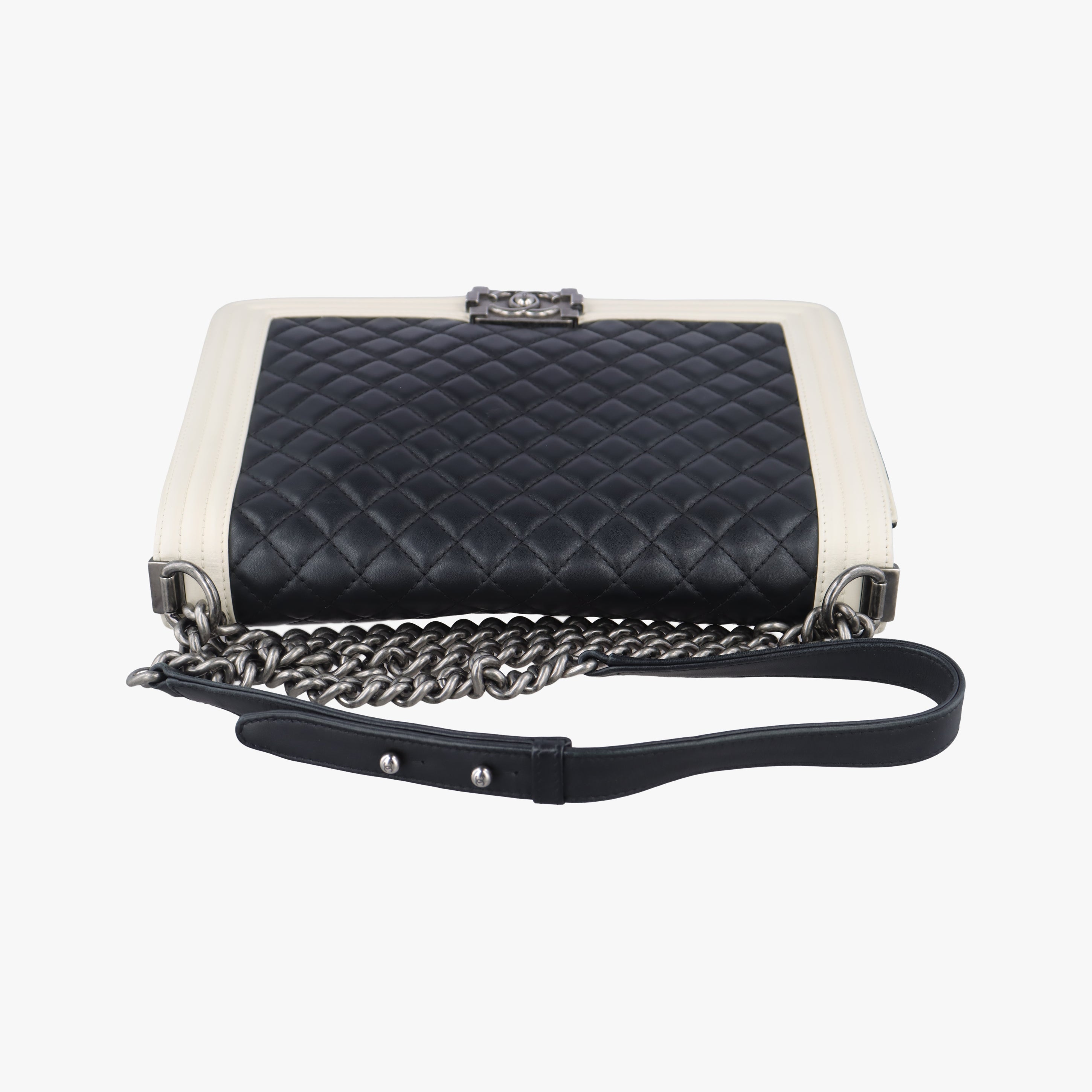 BOY CHANEL Black×beige Leather A67087 17949885ボーイシャネル ブラック×ベージュ レザー A67087 17949885