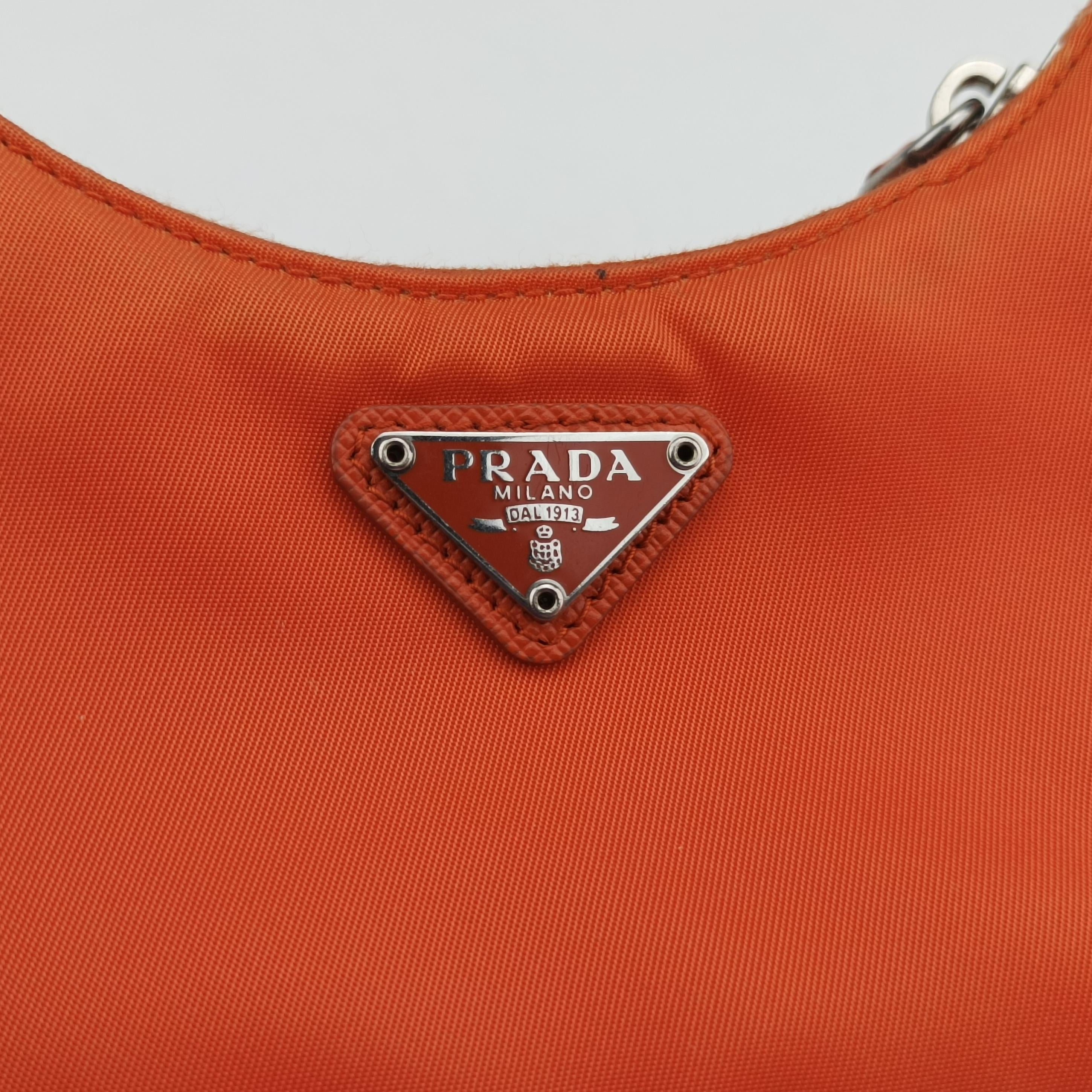 Triangle Logo Orange nylon 1TT122 42トライアングルロゴ オレンジ ナイロン 1TT122 42