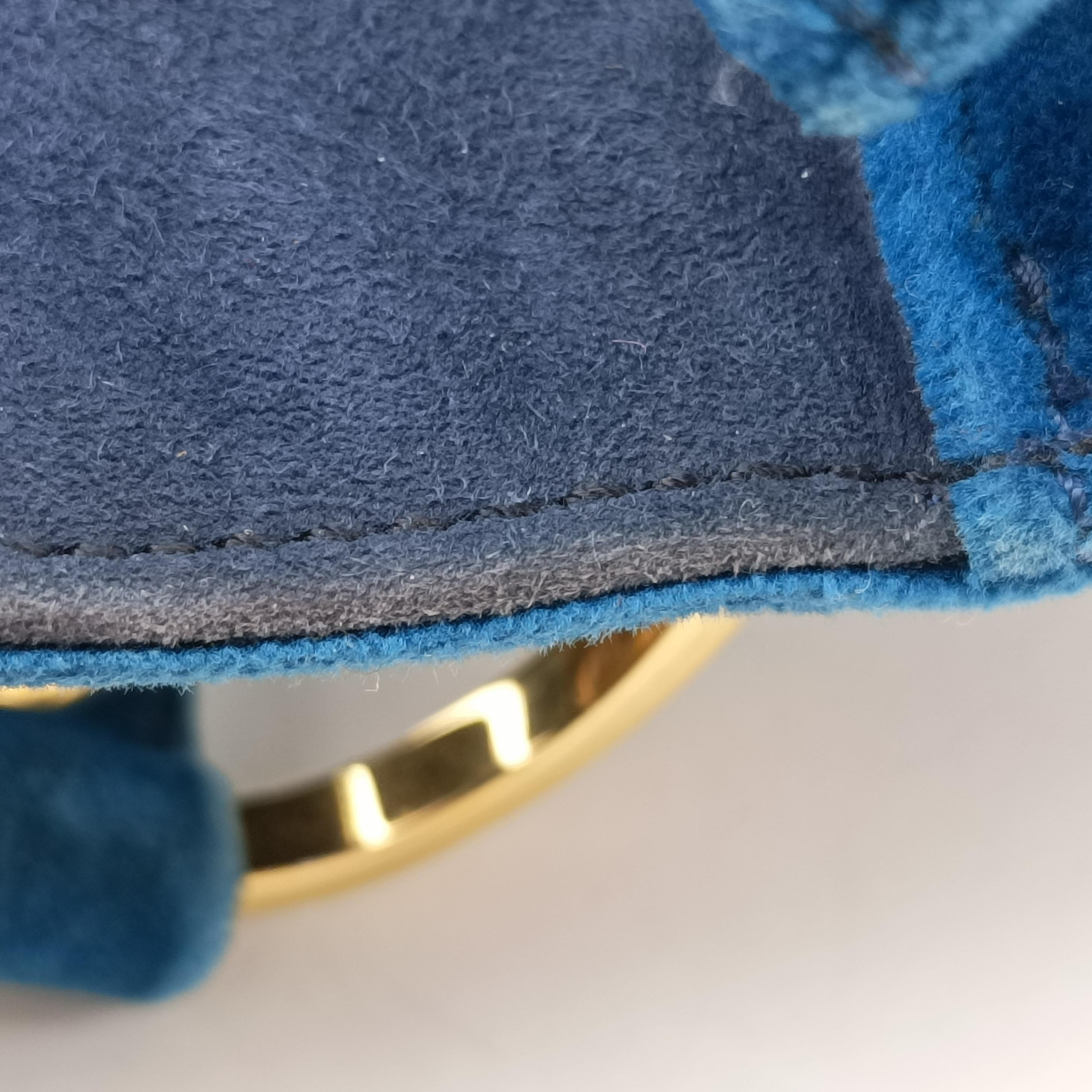 Cahier Blue x light blue velour 110 Aカイエ ブルー×ライトブルー ベロア 110 A