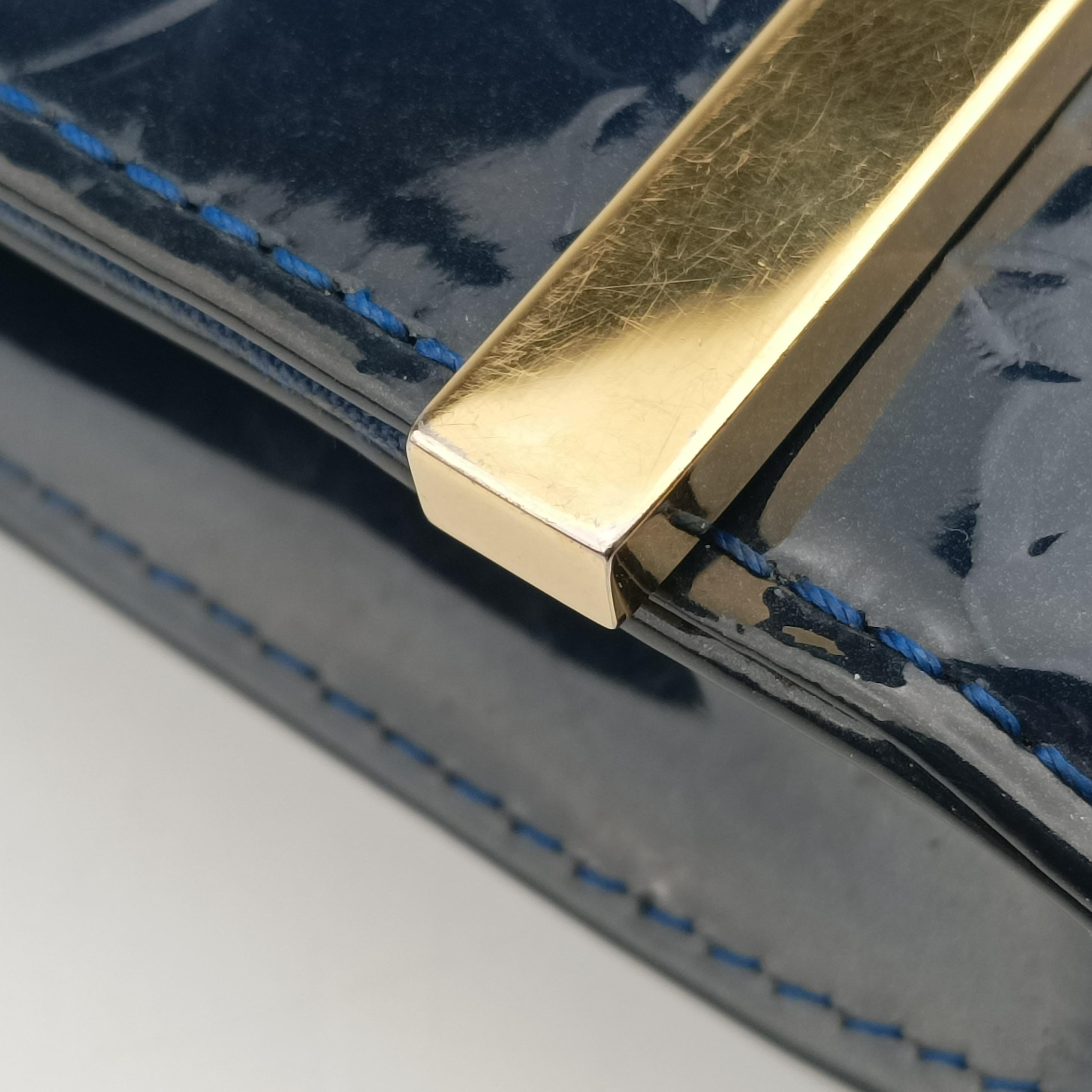 Clutch Ana Granblue Vernis M90094 Lot number unknownクラッチ アナ グランブルー ヴェルニ M90094 製番不明