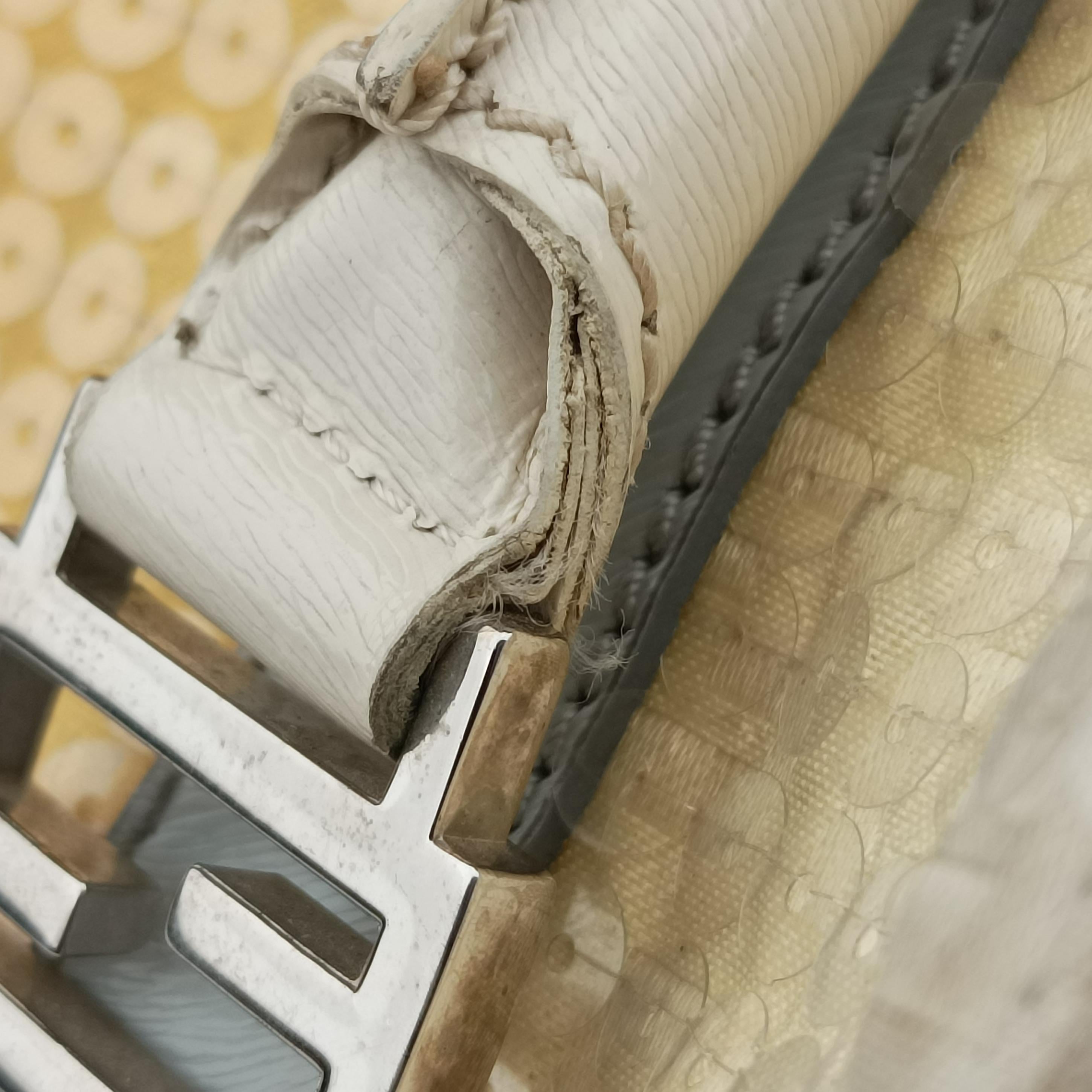 フェンディFendiスパンコールイエローグラデーション イエロー×マルチカラー スパンコール 8BL068 2305/8BL068/AN9/098