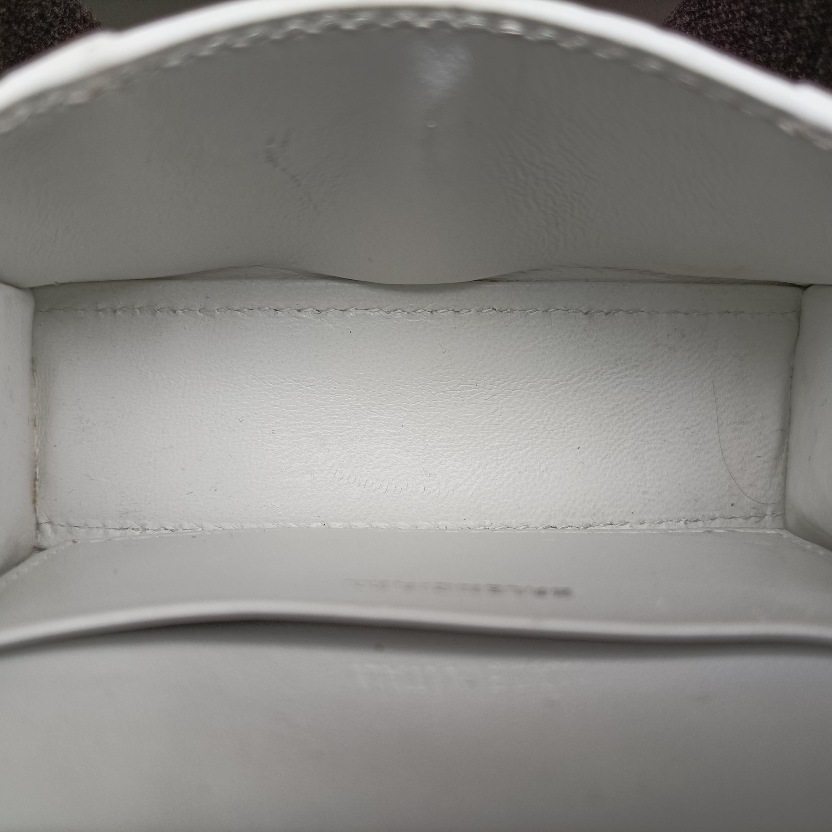 Hourglass Mini White leather 637372.9016.T.584046アワーグラス ミニ ホワイト レザー 637372.9016.T.584046