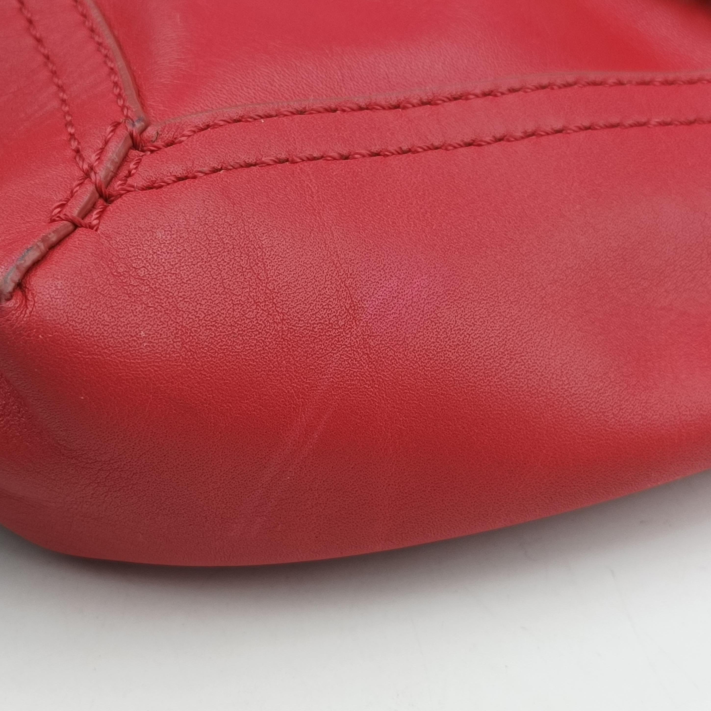 Baguette Chain Flap Red Leather 8BT139 8BT139-A09 128-2566マンマバケット レッド レザー 8BT139 8BT139-A09 128-2566