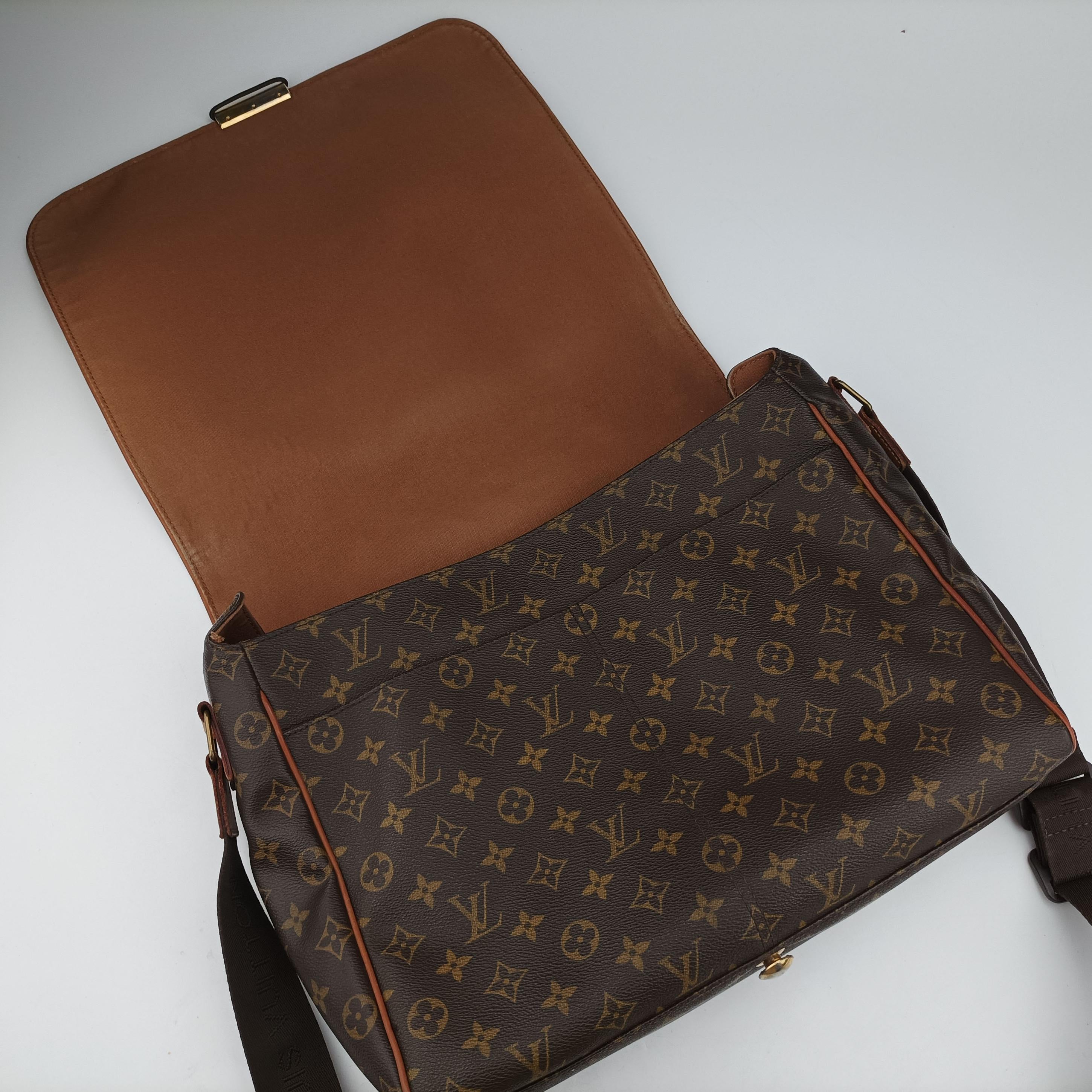 ABBESSES brown Monogram Canvas M45257 CA3058アベス モノグラム/ブラウン系 モノグラムキャンバス M45257 CA3058