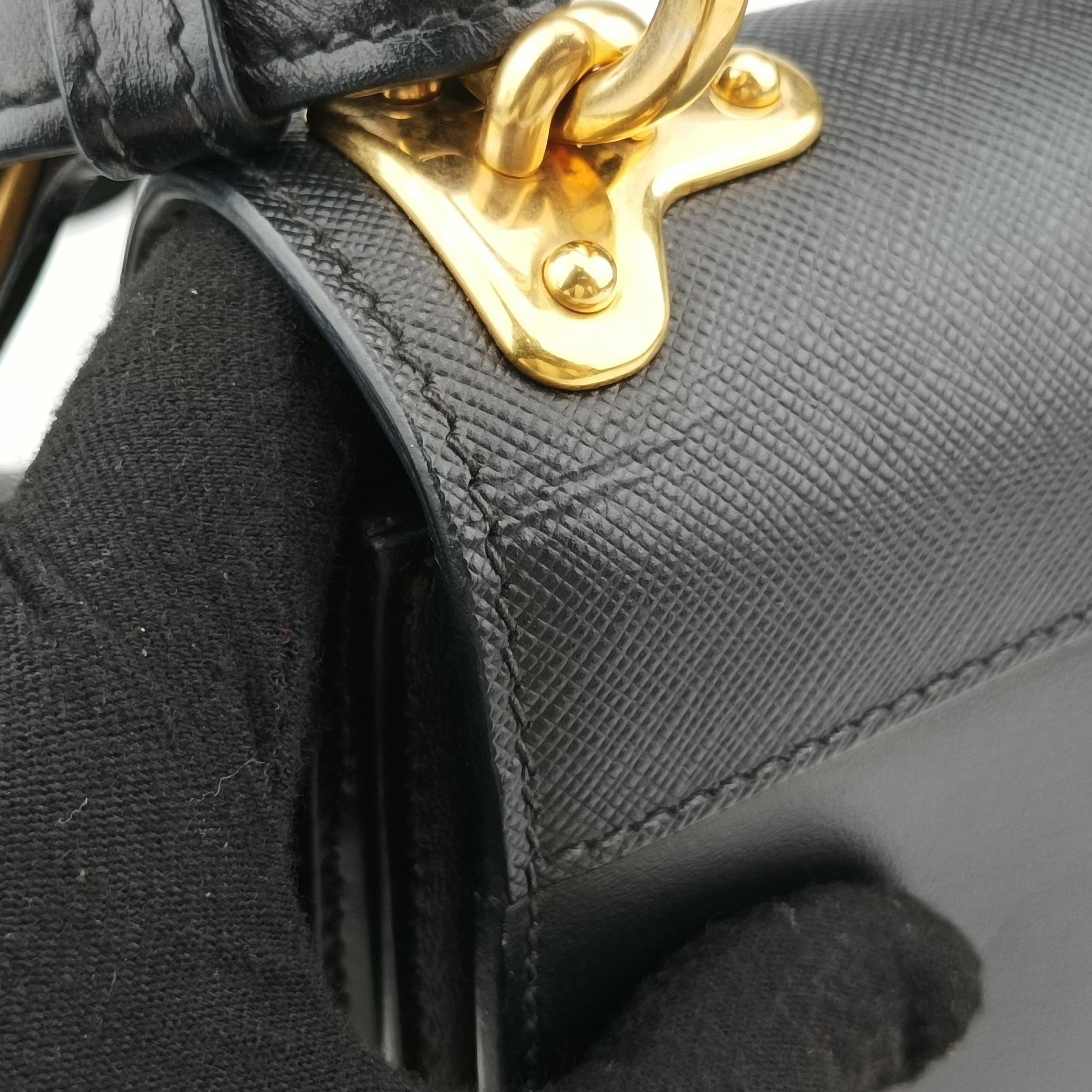 Cahier Black Leather 1BD045 25カイエ ブラック レザー 1BD045 25