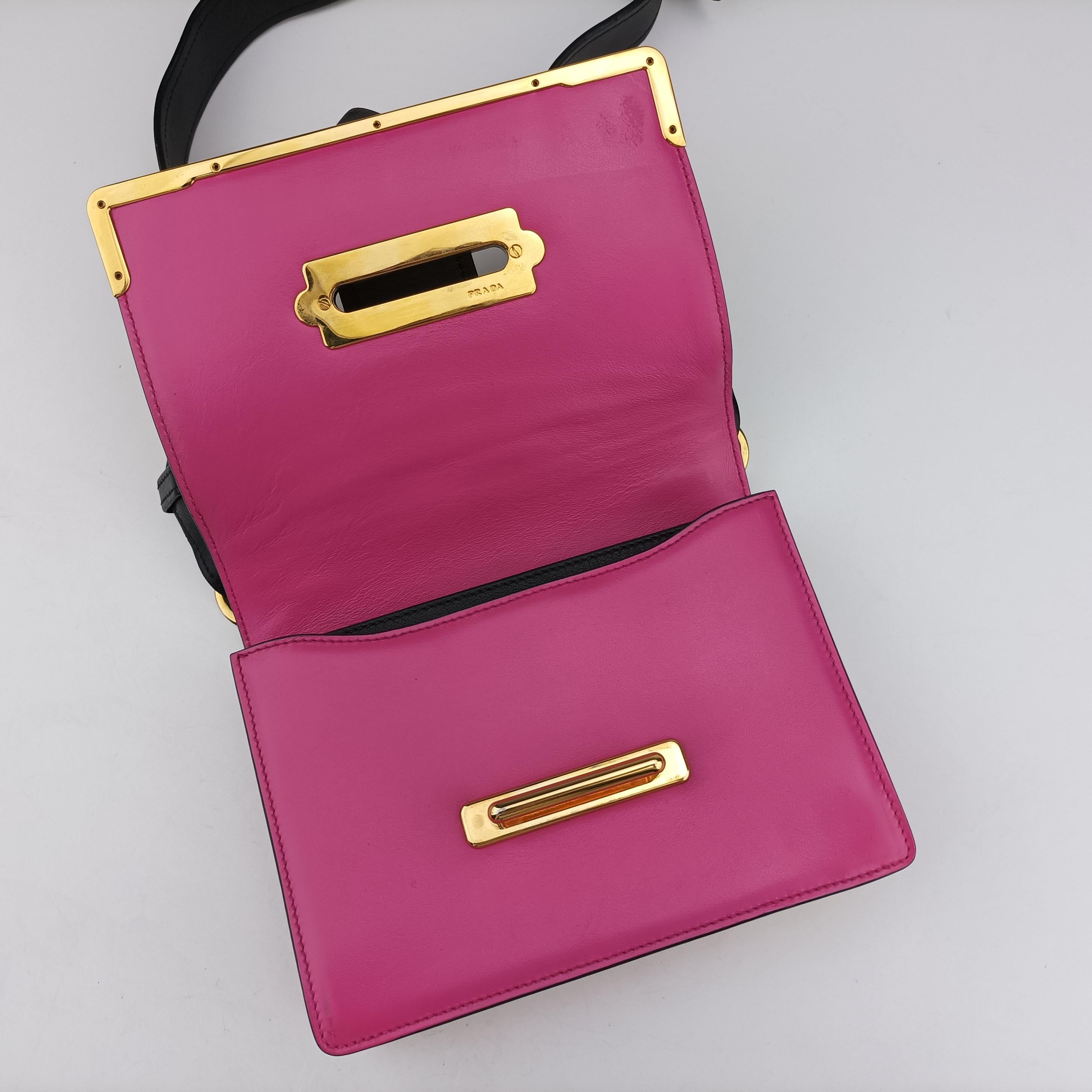 Cahier Pink×Black Leather 1BD045 25カイエ ピンク×ブラック レザー 1BD045 25