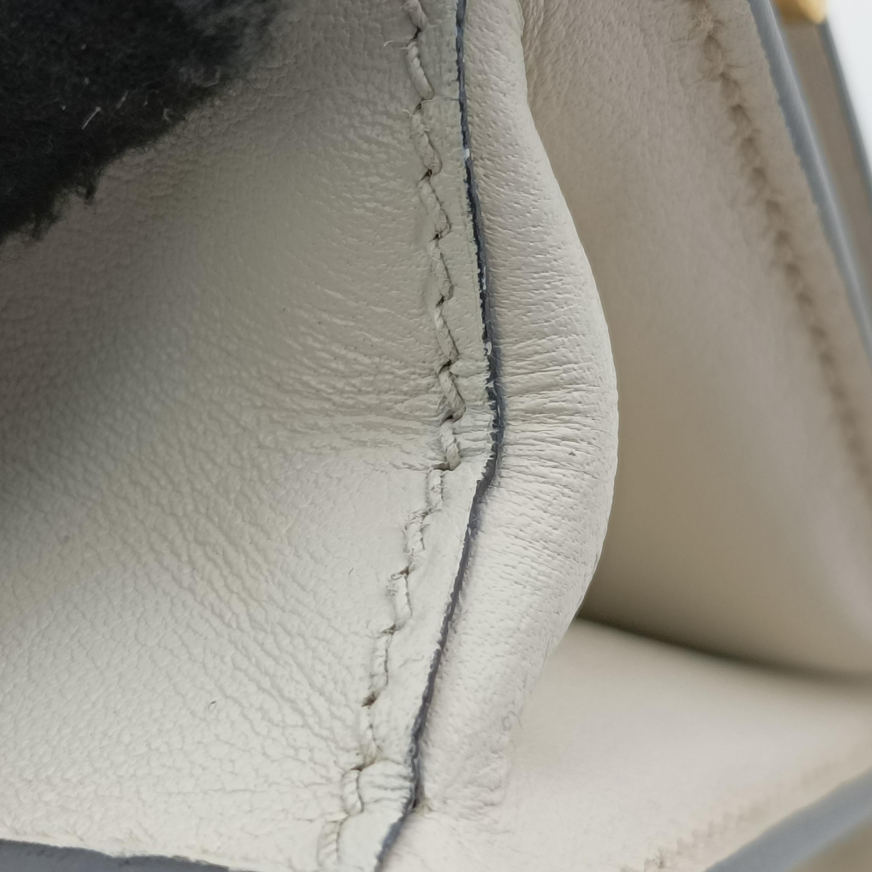 Cahier Black×white Leather×SAFFIANO Leather 1BD045 25カイエ ブラック×ホワイト レザー×サフィアーノレザー 1BD045 25