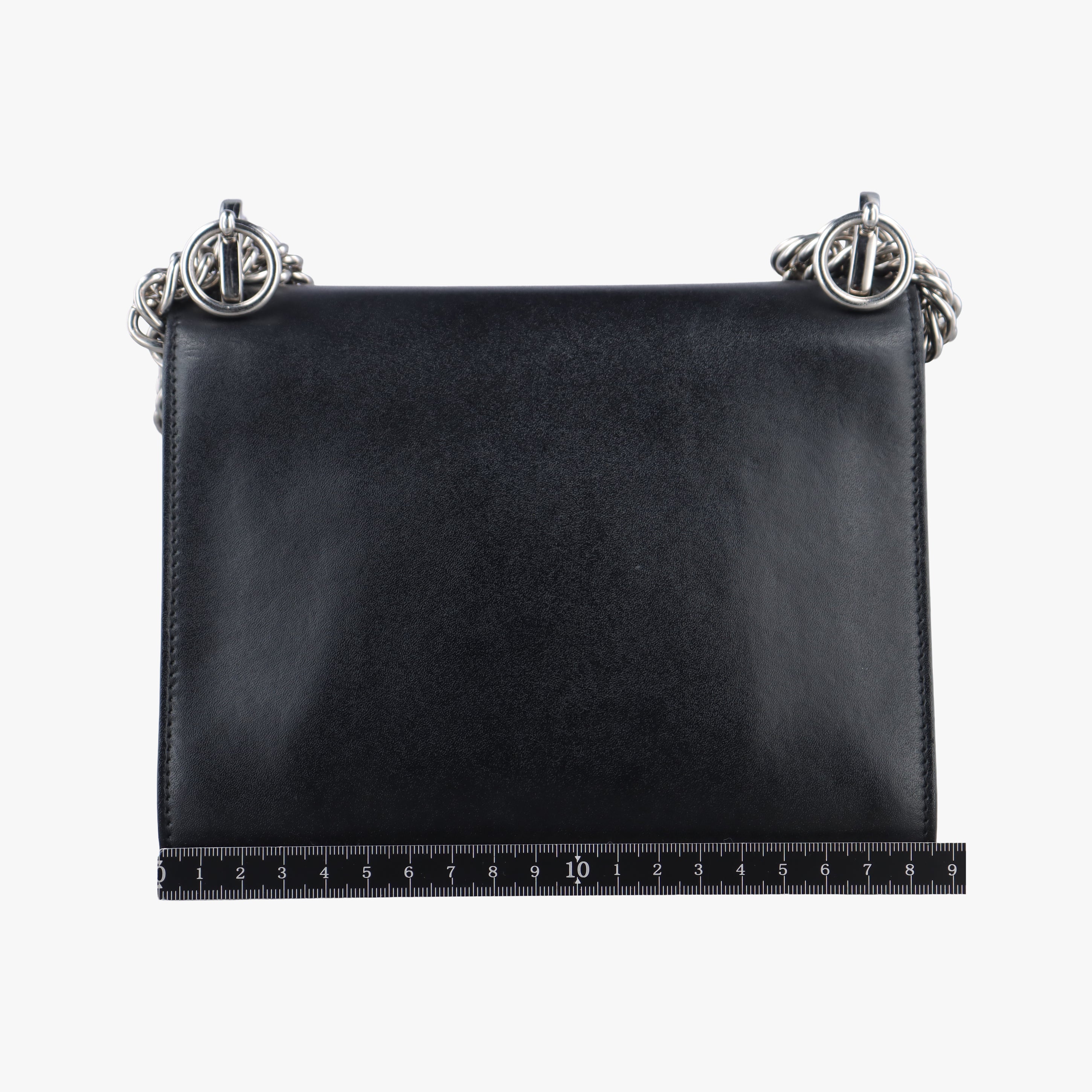 studded Kan I Black Leather 8M0381 8M0381.2SR 179.0189スタッズ キャナイ ブラック レザー 8M0381 8M0381.2SR 179.0189