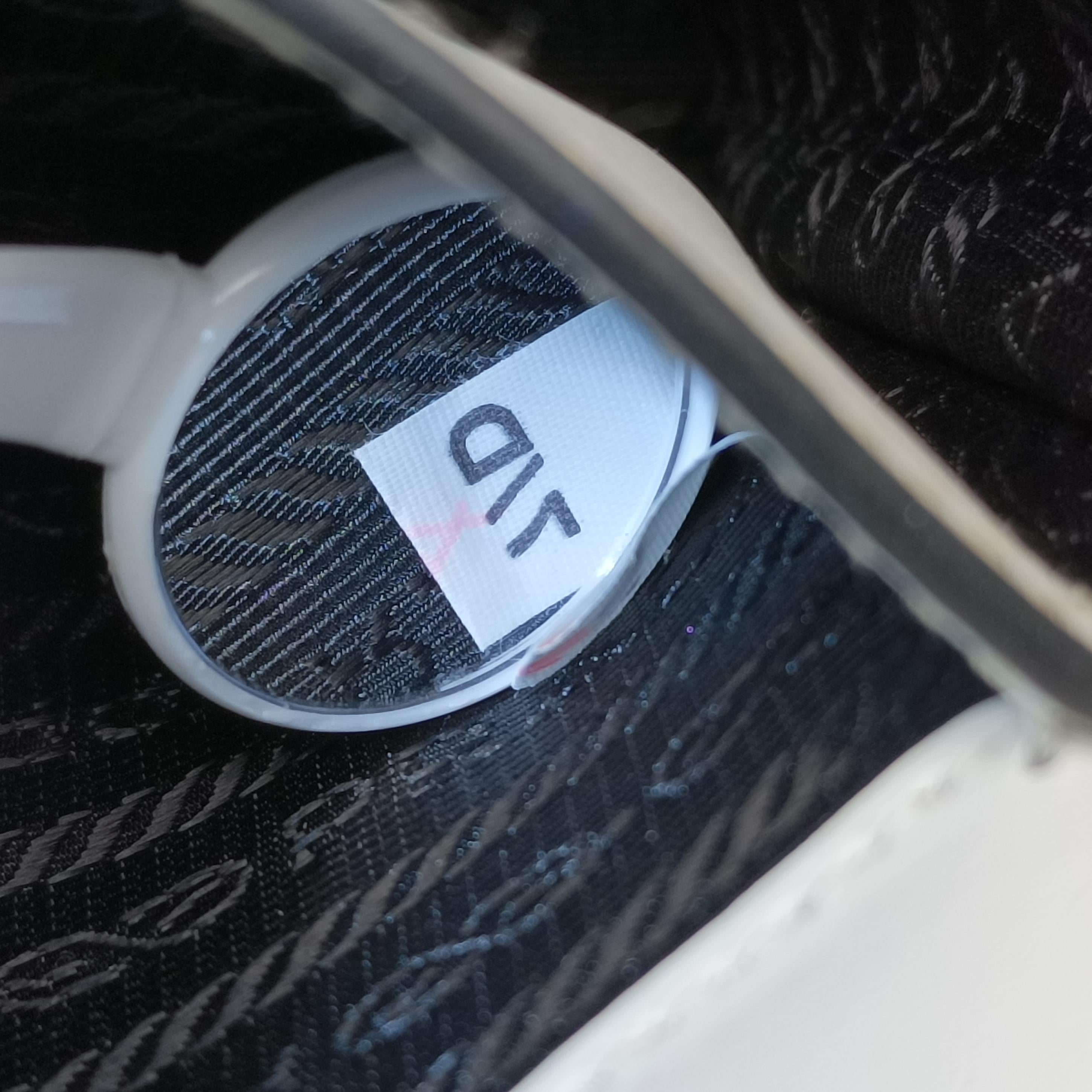 Monochrome Robot White SAFFIANO Leather 1BD127 7/Dモノクローム ロボット ホワイト サフィアーノレザー 1BD127 7/D