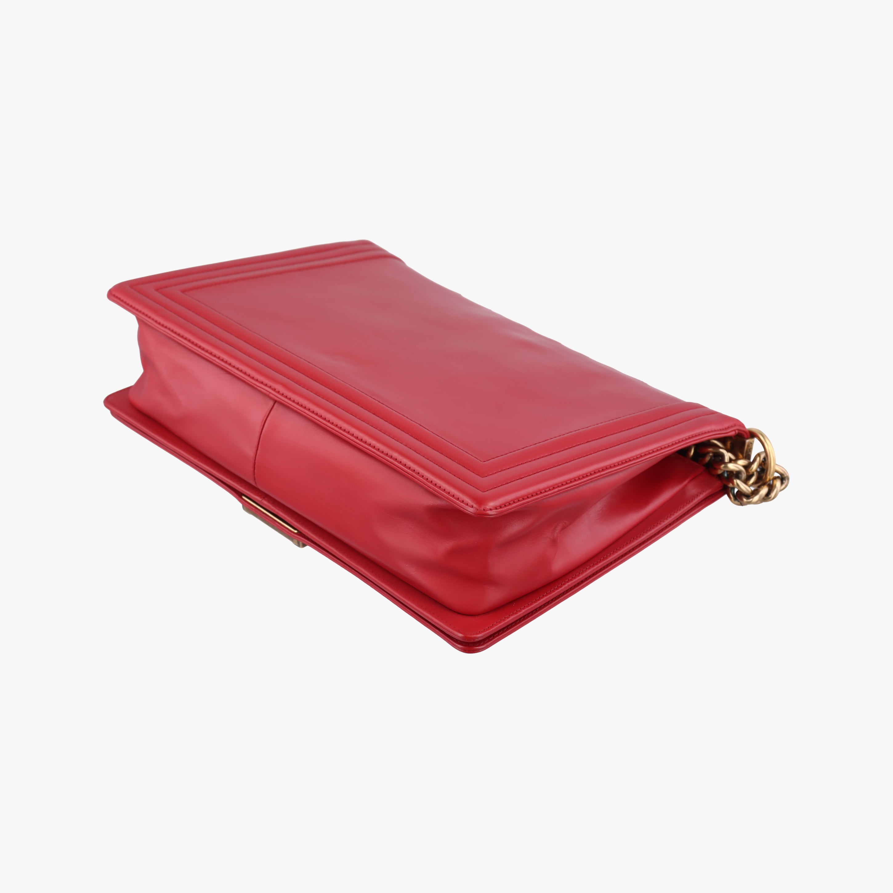 BOY CHANEL Red Leather A66711 15641994ボーイシャネル レッド レザー A66711 15641994