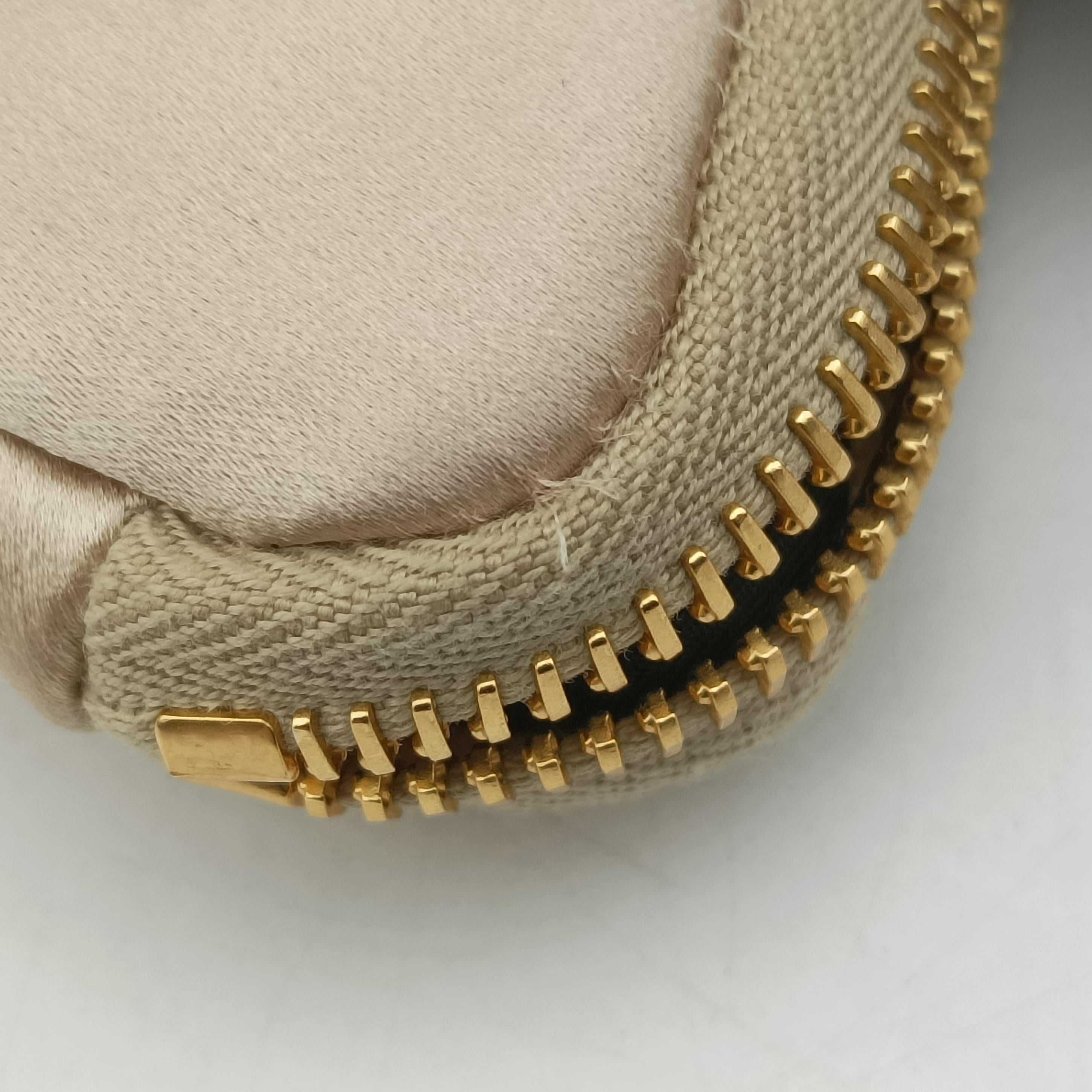 Triangle Crystal Golden Silk 1NR015 トライアングル ゴールド シルク 1NR015