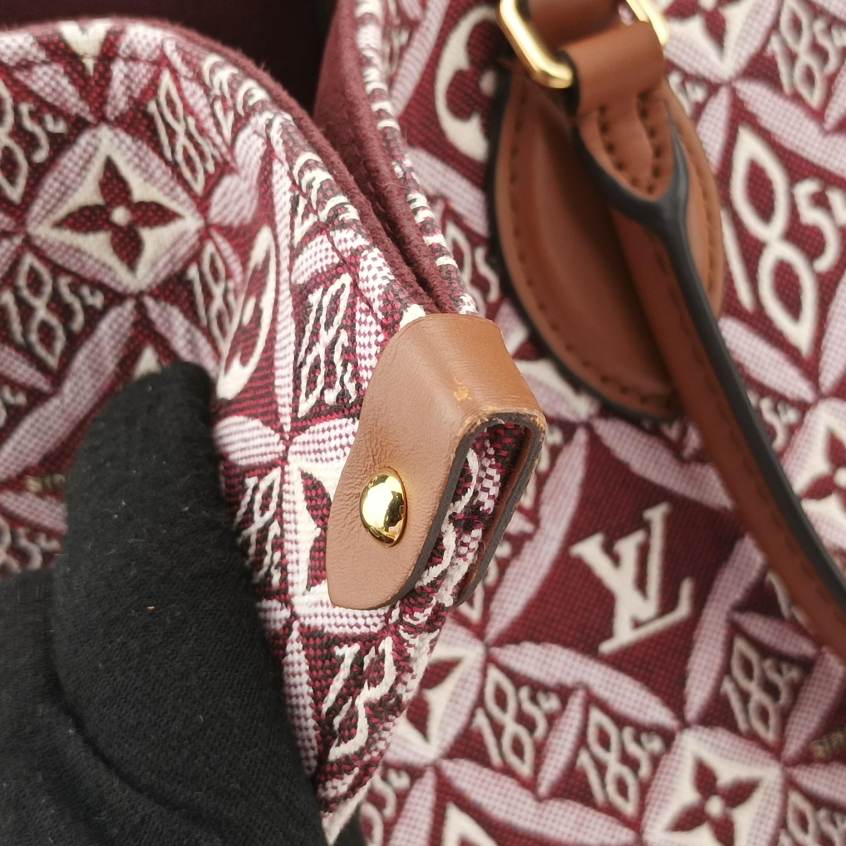 On the Go GM Bordeaux Textiles M57185 FL3260 IC Chipオンザゴー GM ボルドー テキスタイル M57185 FL3260 ICチップ