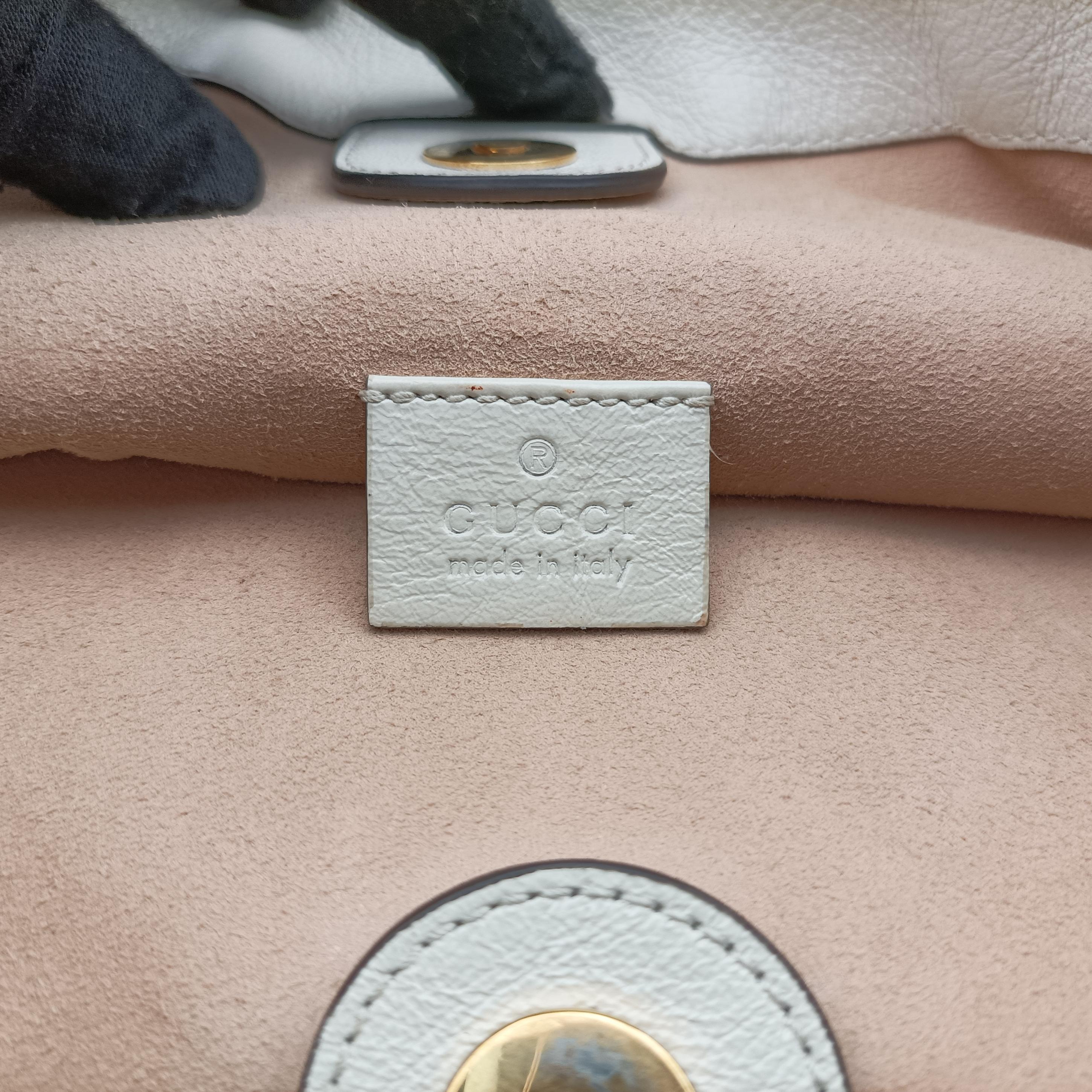 Rajah White Leather 537219 G028689614ラジャ ホワイト レザー 537219 G028689614