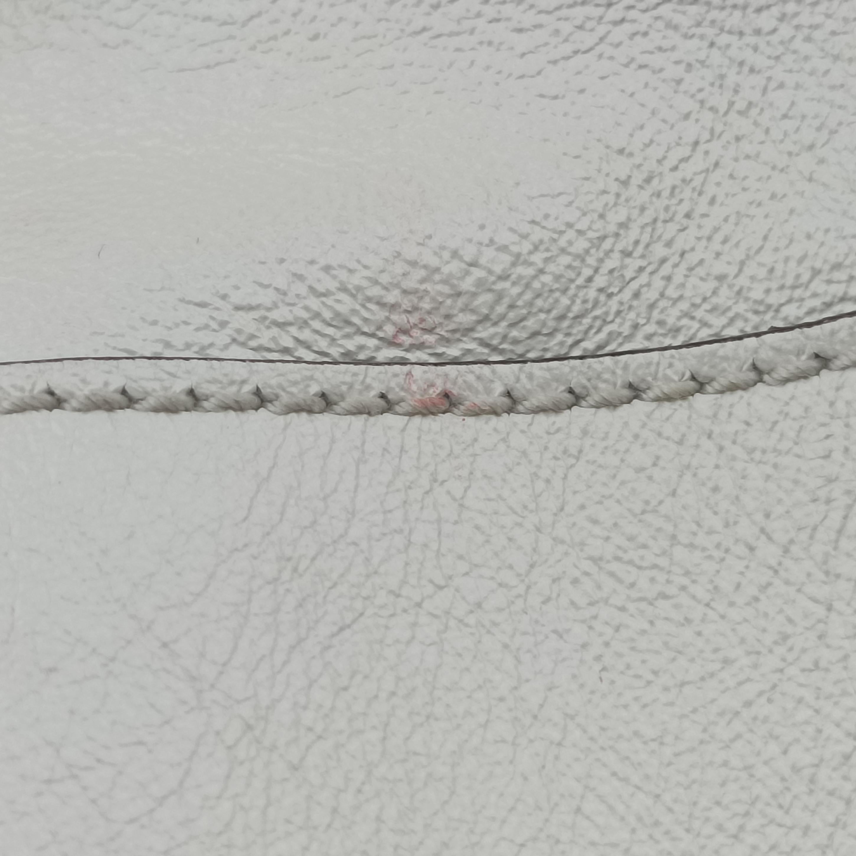 Rajah White Leather 537219 G028689614ラジャ ホワイト レザー 537219 G028689614