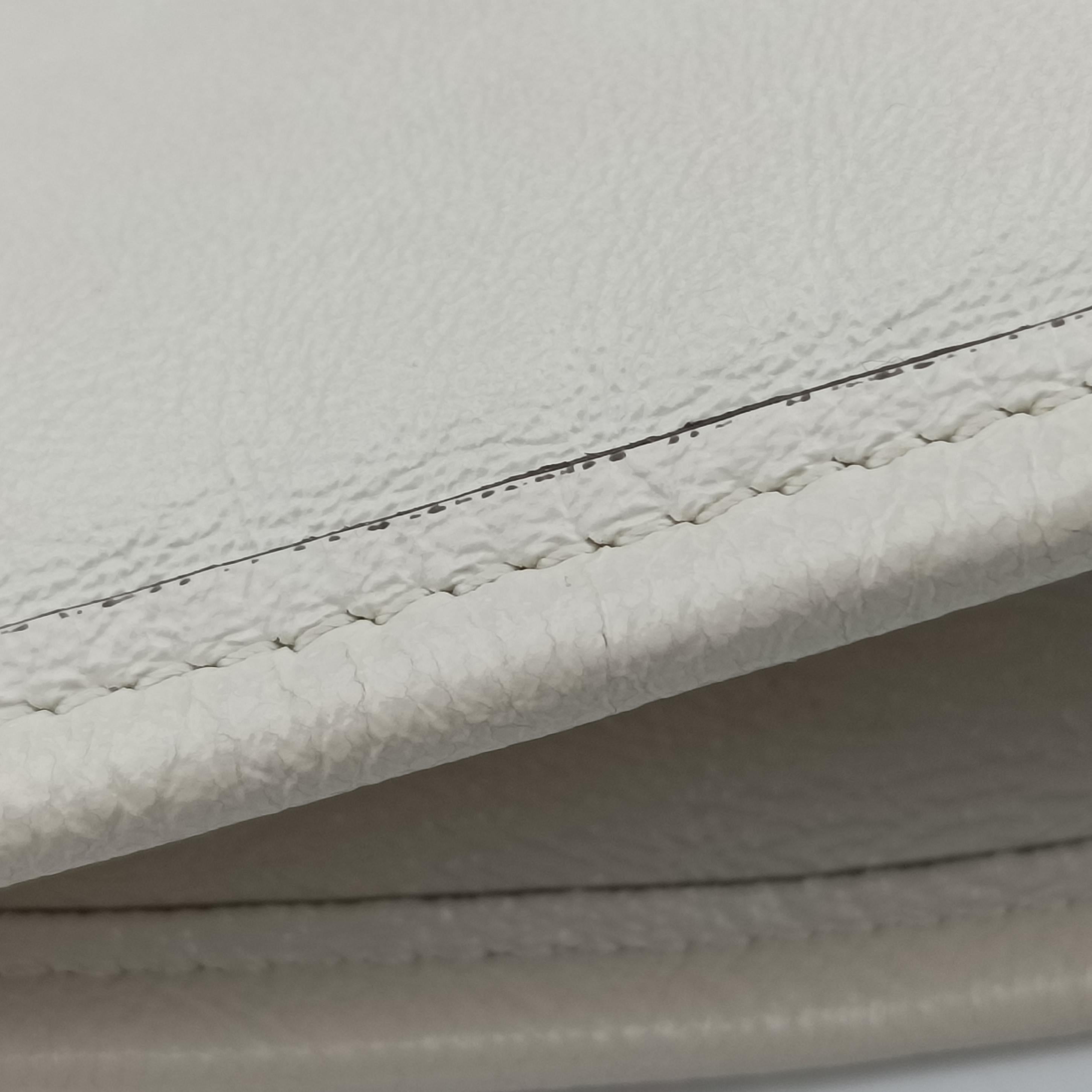 Rajah White Leather 537219 G028689614ラジャ ホワイト レザー 537219 G028689614