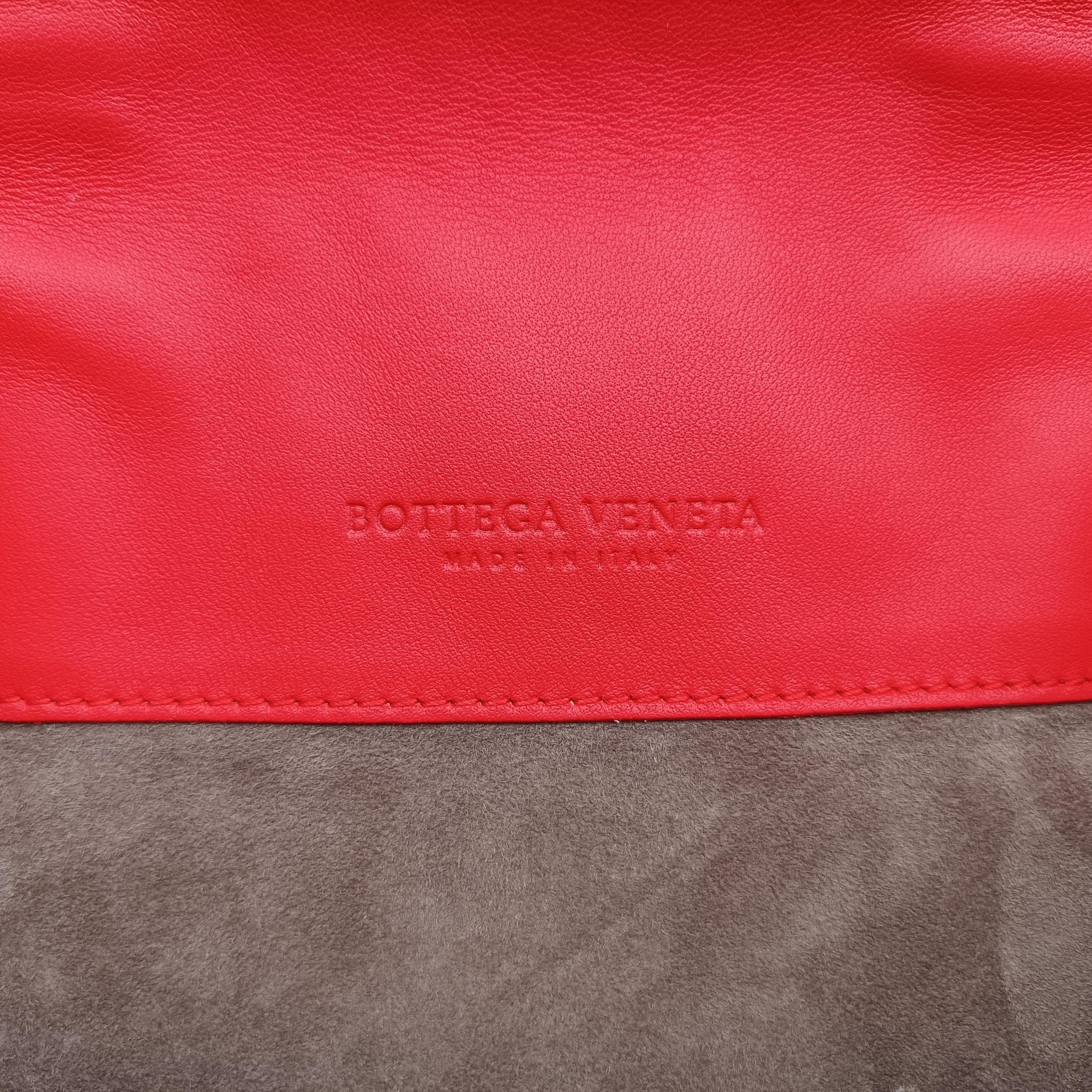 Intrecciato Red lambskin B05326392Wイントレチャート レッド ラムスキン B05326392W