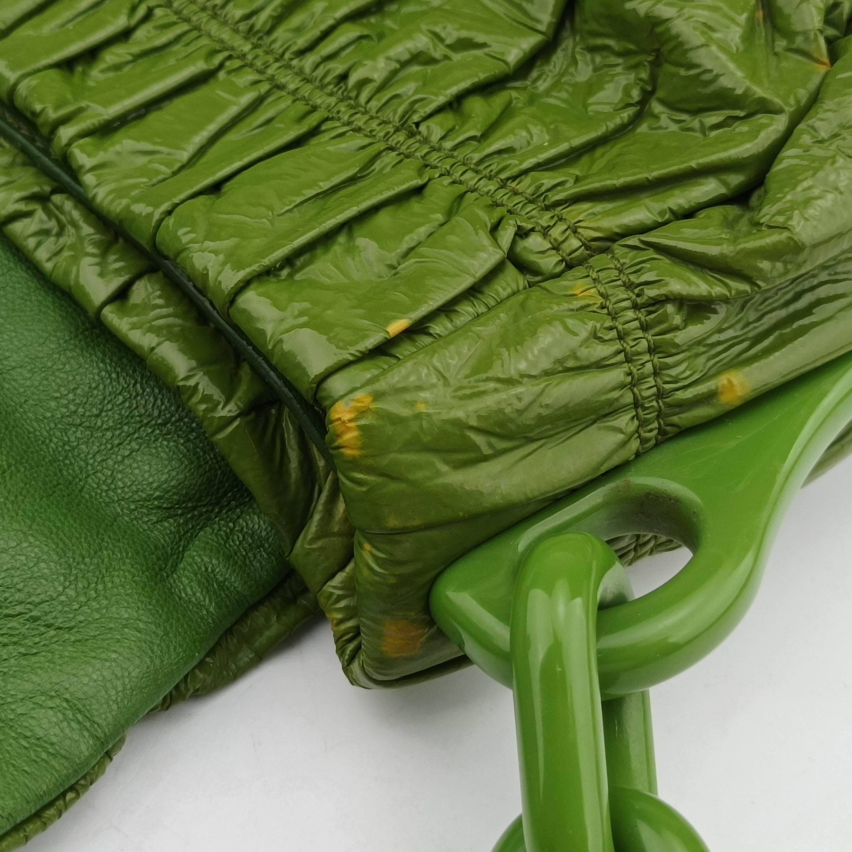 Vernice Gaufre Green patent 117ワッフルネイルポリッシュ グリーン パテント 117