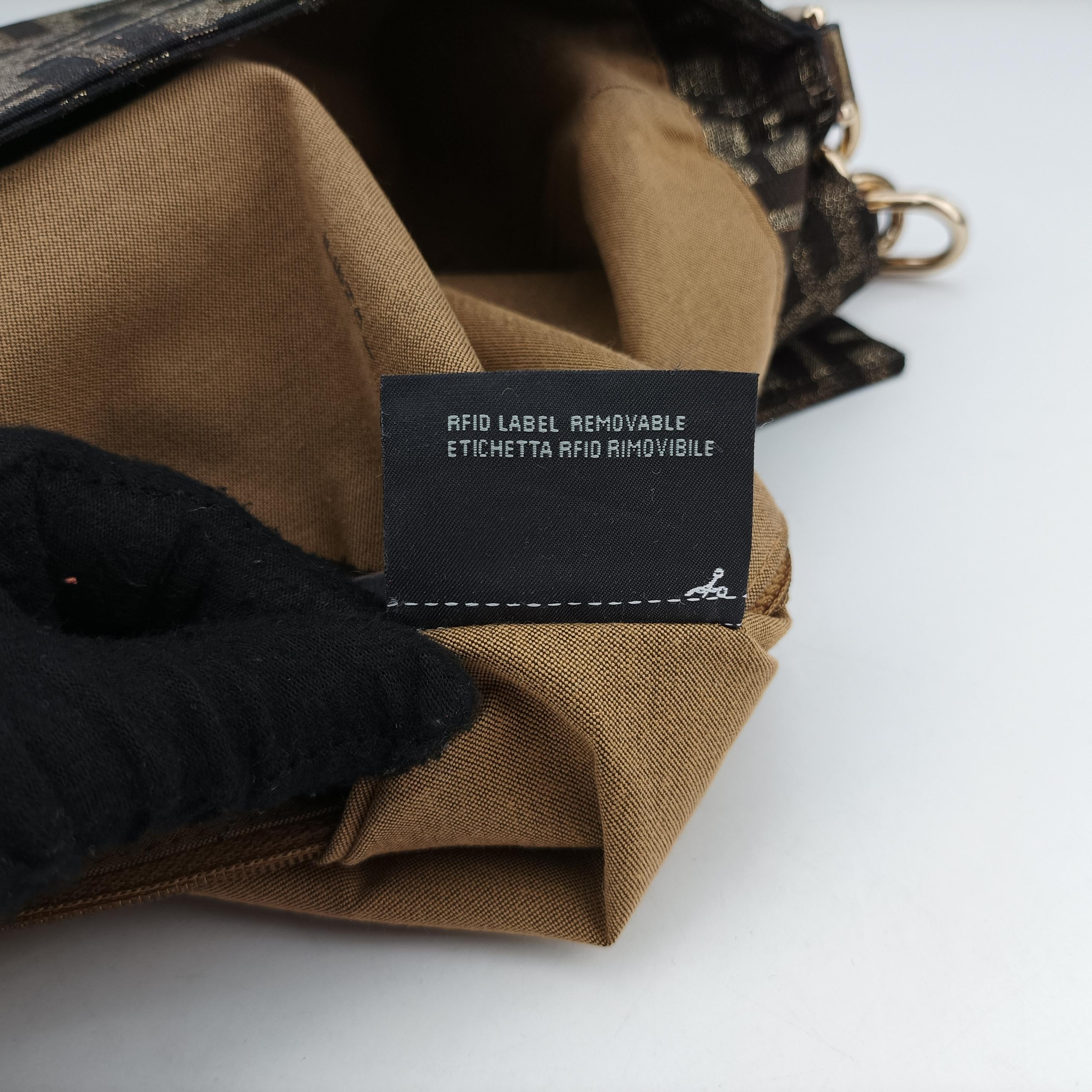 Mia Flap Brown canvas 8BT163 8BT163-B93 129-2516ミア フラップ ブラウン キャンバス 8BT163 8BT163-B93 129-2516