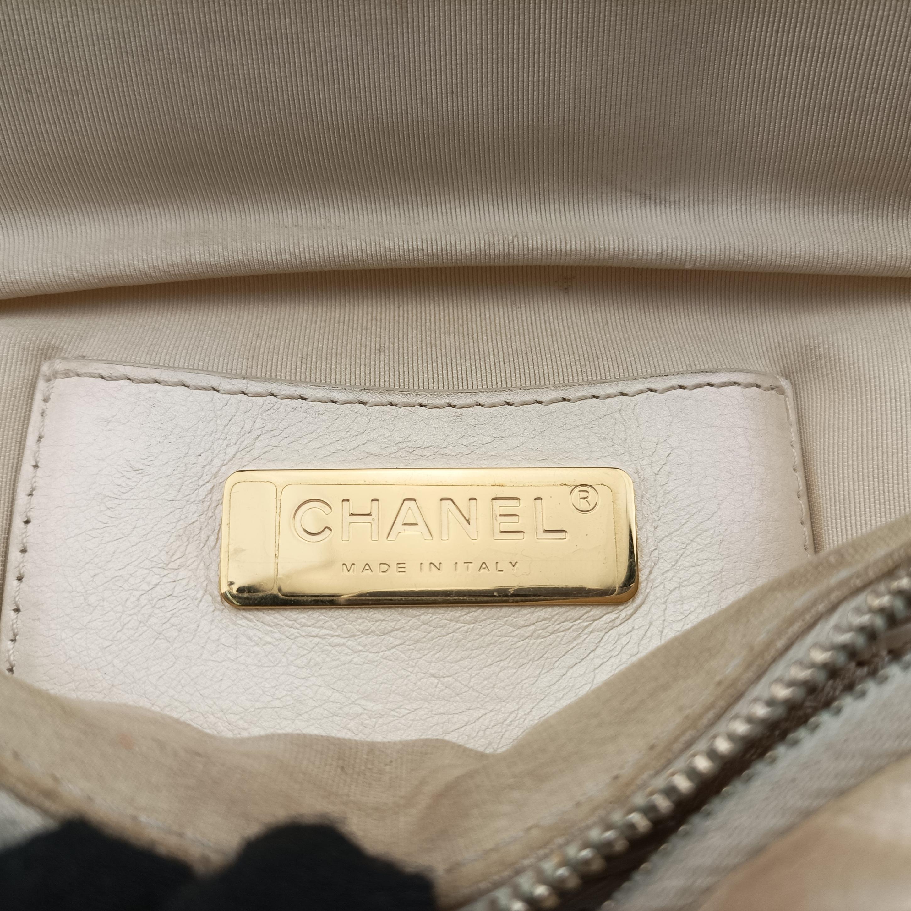 Iridescent Quilted Golden leather AS0556 27924680イリデスセント マトラッセ ゴールド レザー AS0556 27924680