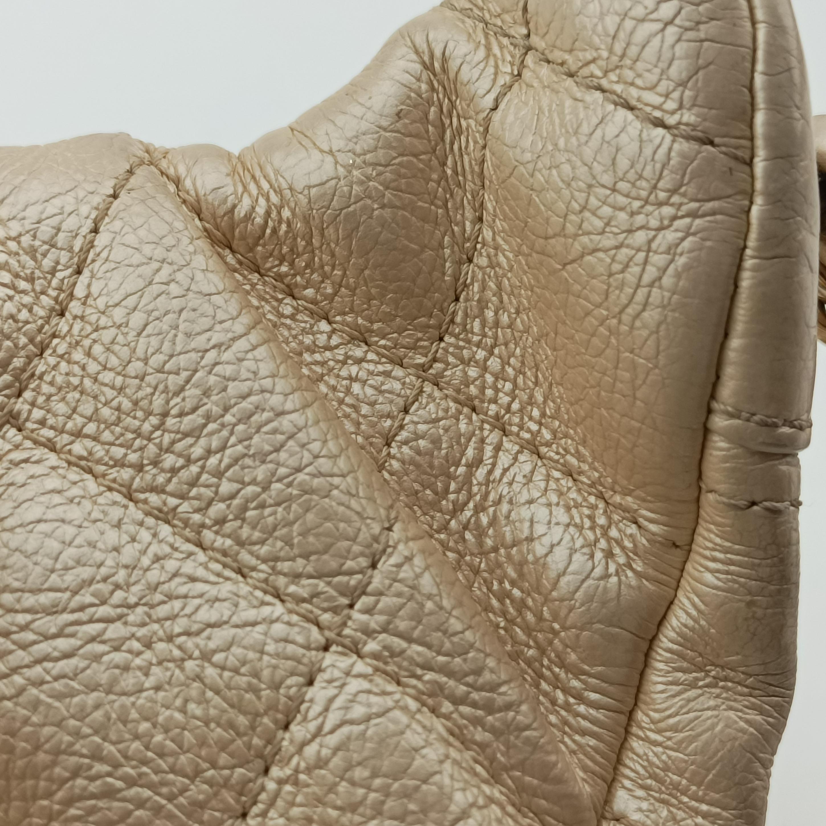 Iridescent Quilted Golden leather AS0556 27924680イリデスセント マトラッセ ゴールド レザー AS0556 27924680