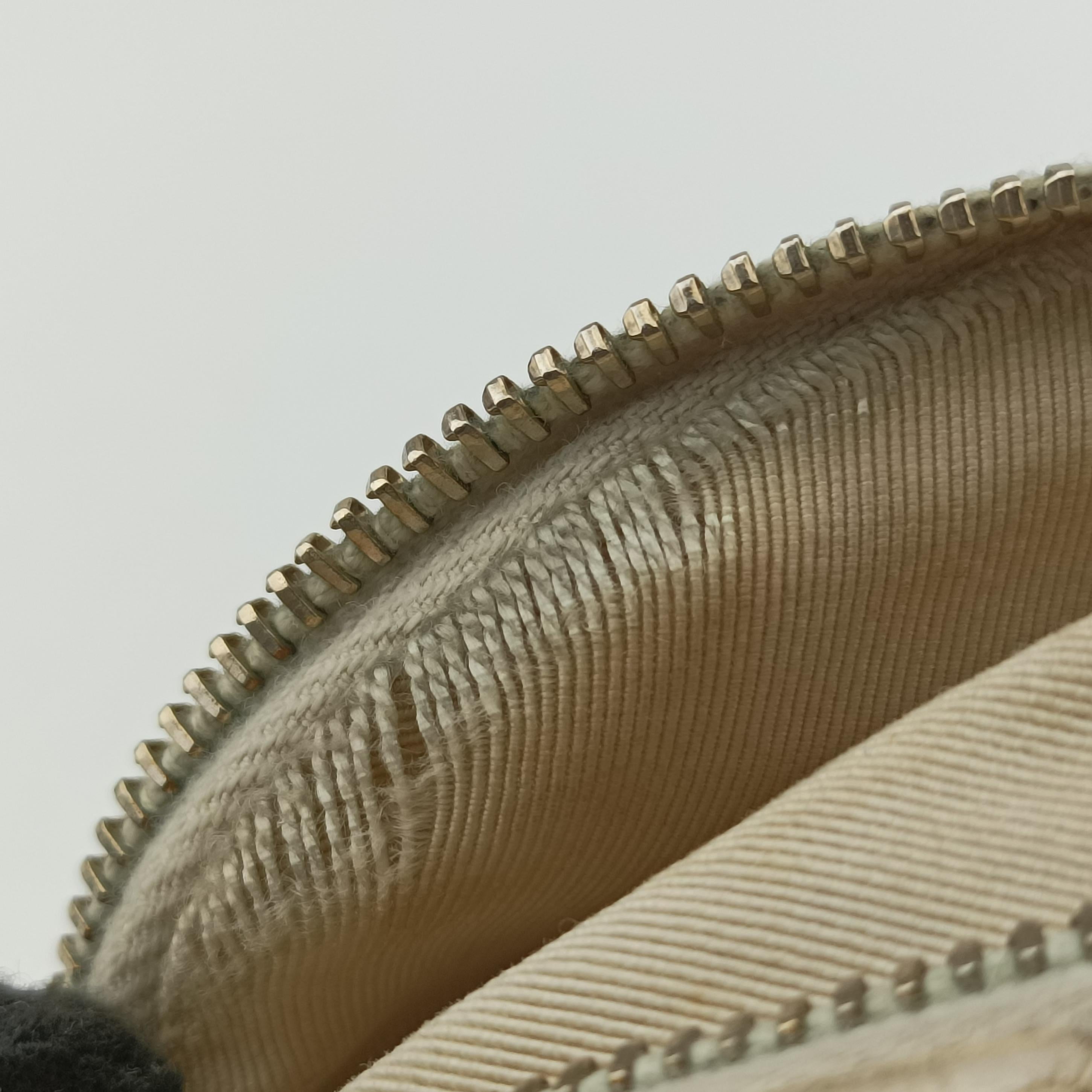 Iridescent Quilted Golden leather AS0556 27924680イリデスセント マトラッセ ゴールド レザー AS0556 27924680