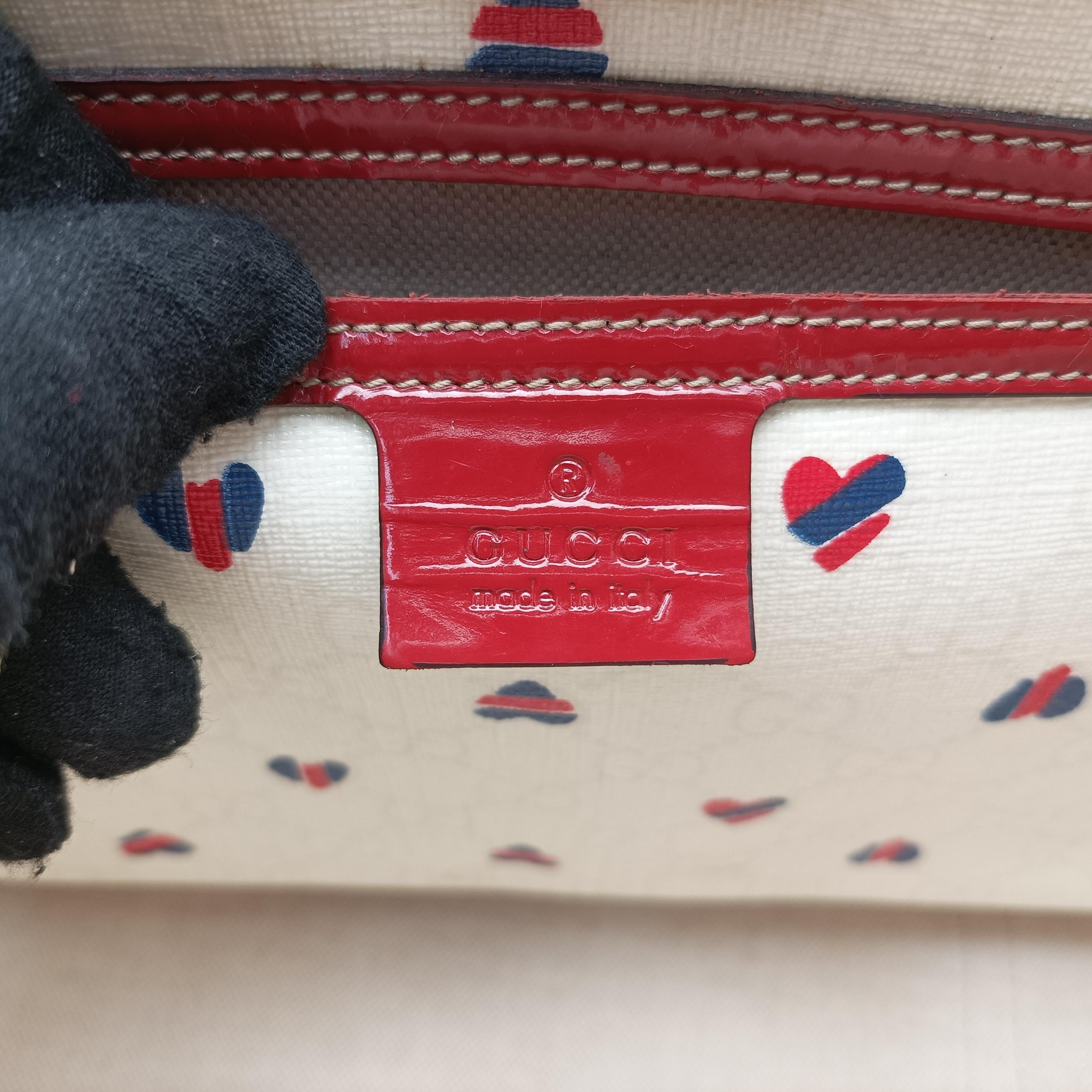 GG Supreme GG Plus heart flower White×red PVC coated canvas 197953 A3540773GGスプリーム GGプラス ハート フラワー ホワイト×レッド PVCコーティングキャンバス 197953 A3540773