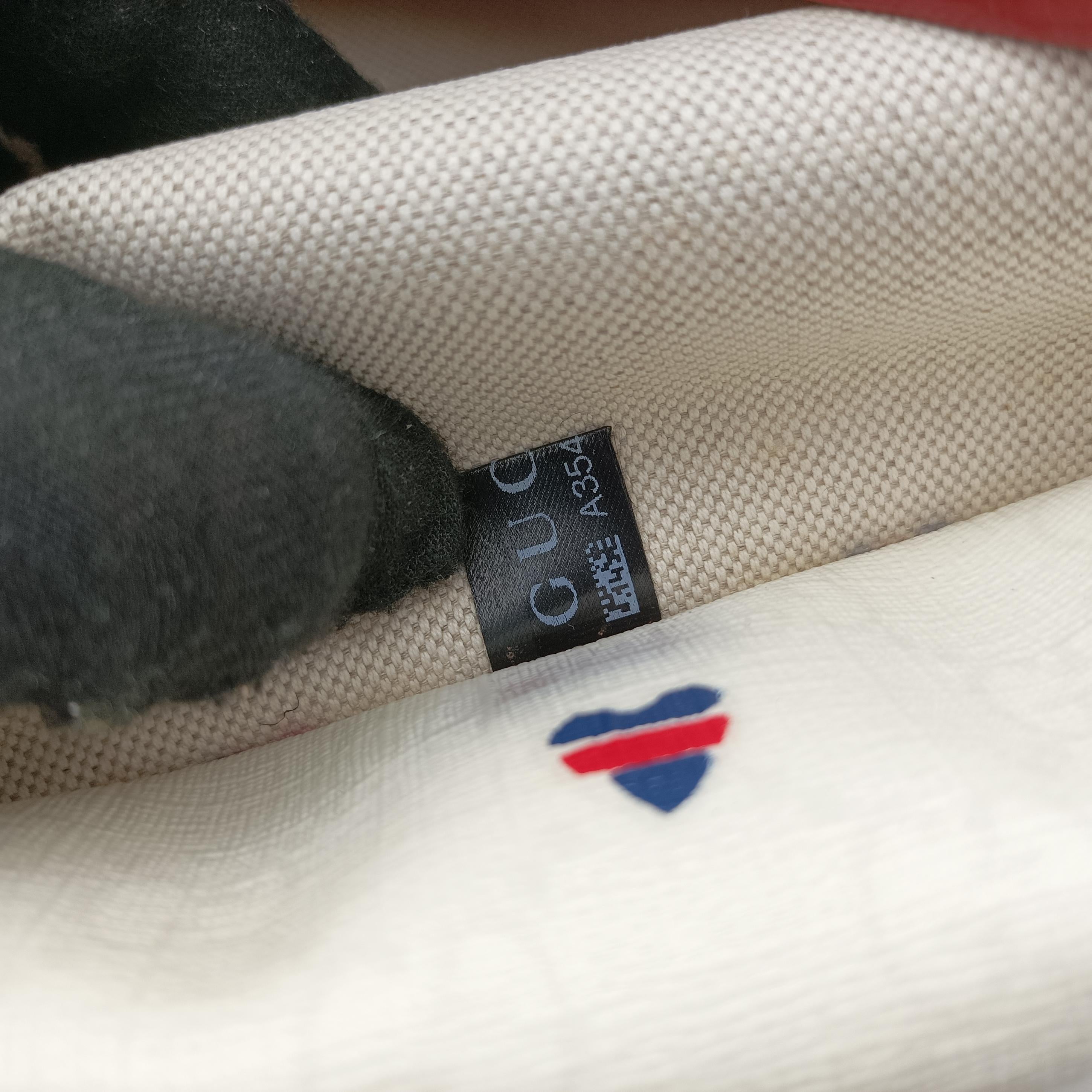 GG Supreme GG Plus heart flower White×red PVC coated canvas 197953 A3540773GGスプリーム GGプラス ハート フラワー ホワイト×レッド PVCコーティングキャンバス 197953 A3540773