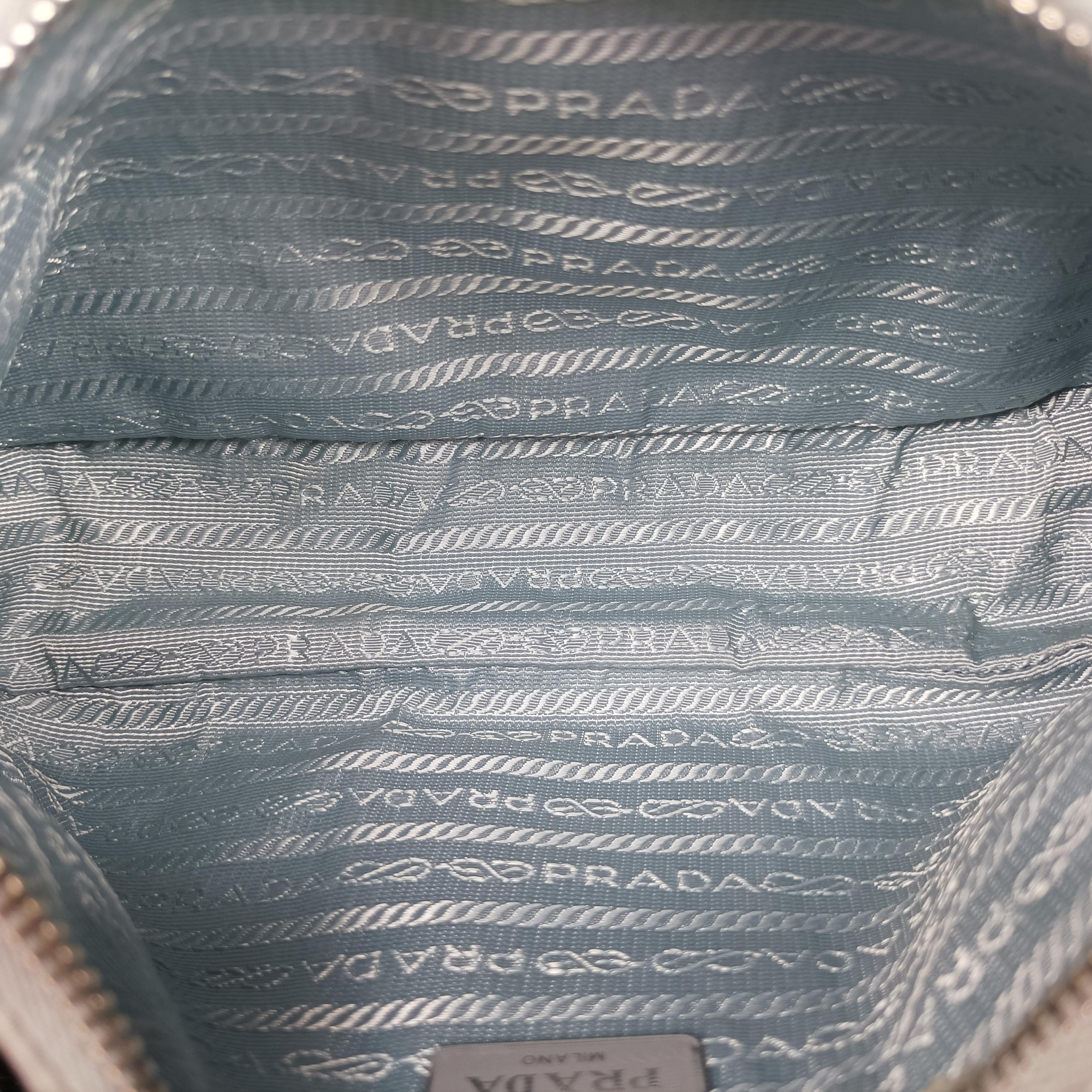 Re-Edition 2005 Re-Nylon Blue nylon 1BH204 272 3リエディション 2005 リナイロン ブルー ナイロン 1BH204 272 3