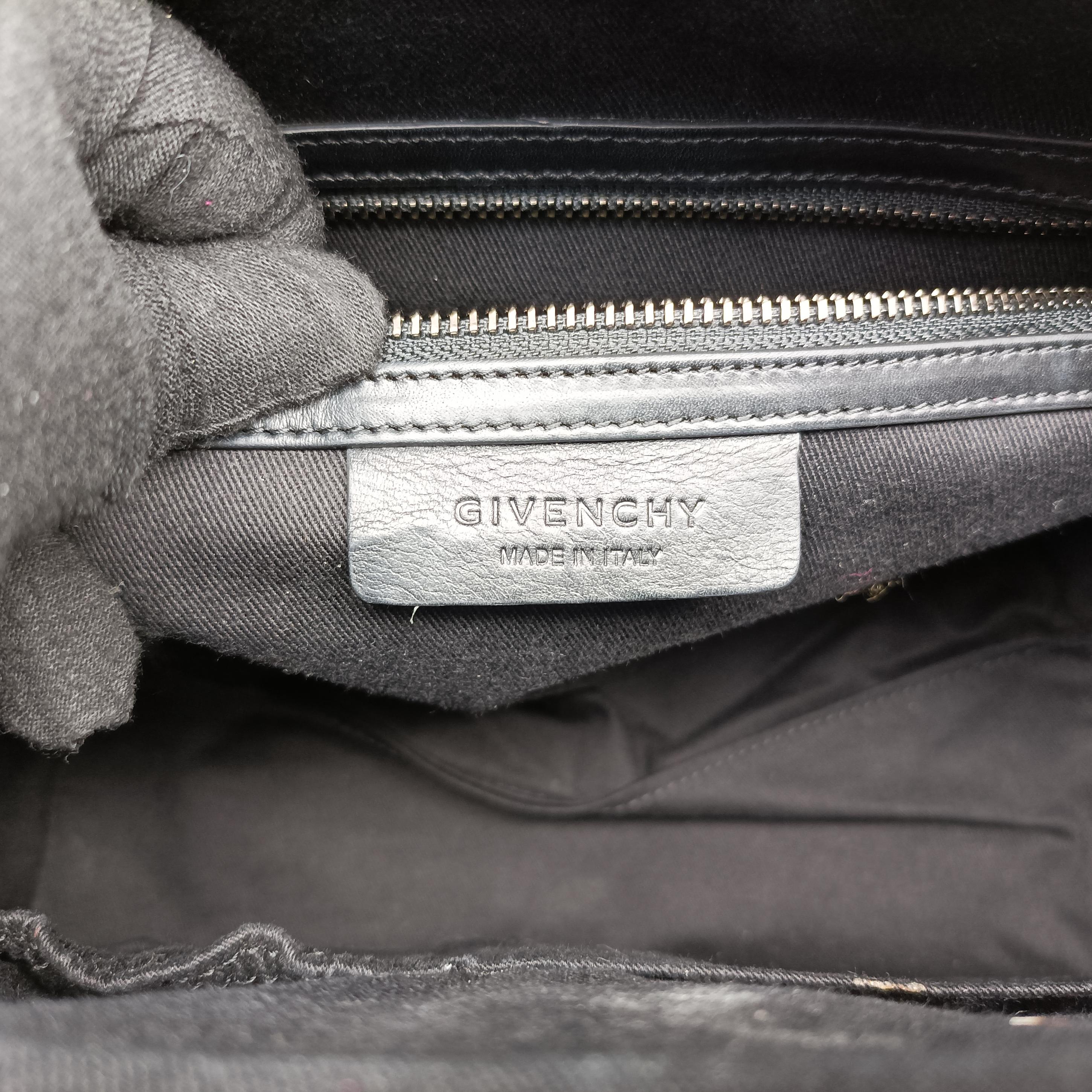 Antigona Red×Black×Pink Leather 3C1122アンティゴナ レッド×ブラック×ピンク レザー 3C1122