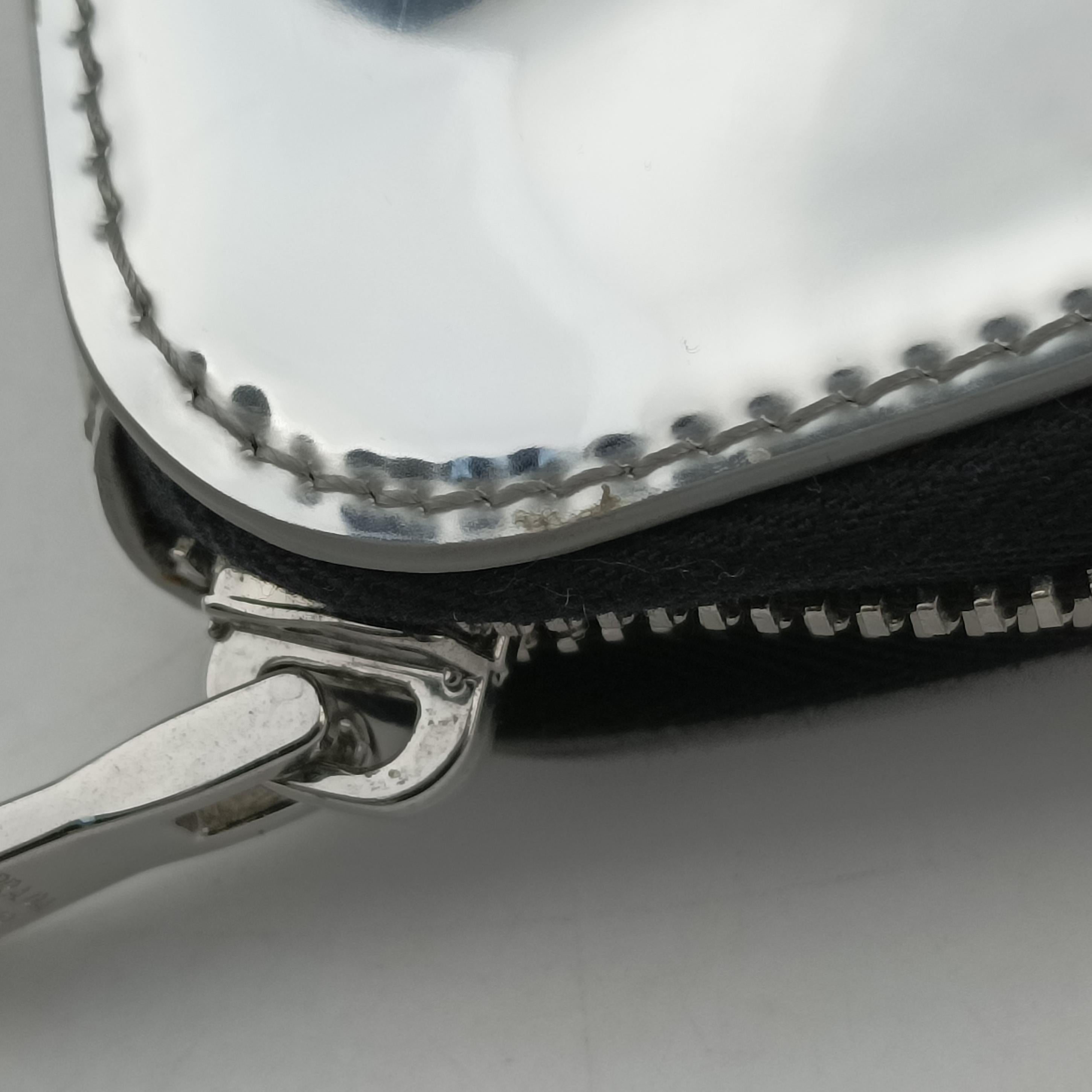 Triangle Logo Silver patent 230-Aトライアングルロゴ シルバー パテント 230-A