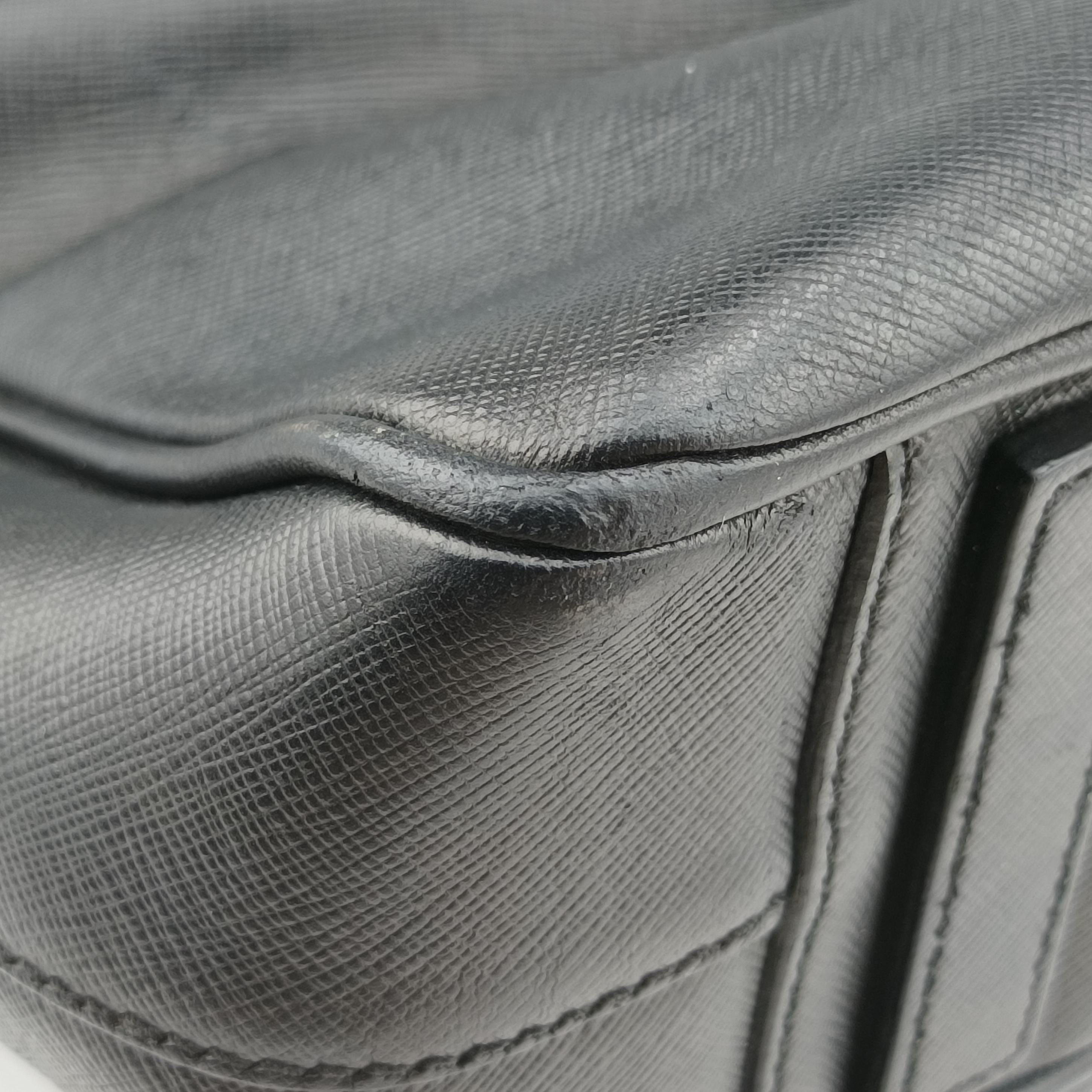 Business Briefcase Black SAFFIANO Leather 2VE011 31/H 208ビジネス ブリーフケース ブラック サフィアーノレザー 2VE011 31/H 208