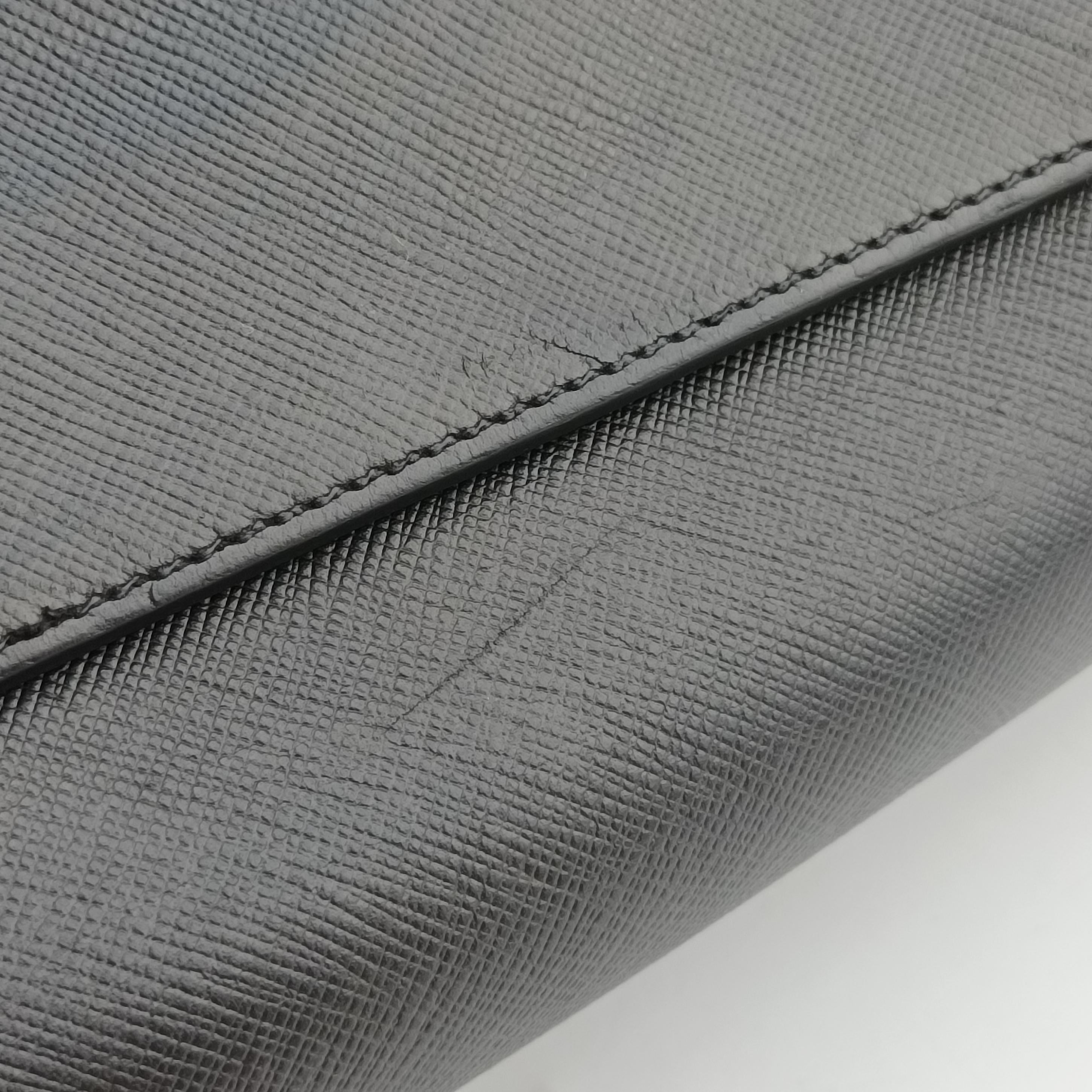 Business Briefcase Black SAFFIANO Leather 2VE011 31/H 208ビジネス ブリーフケース ブラック サフィアーノレザー 2VE011 31/H 208